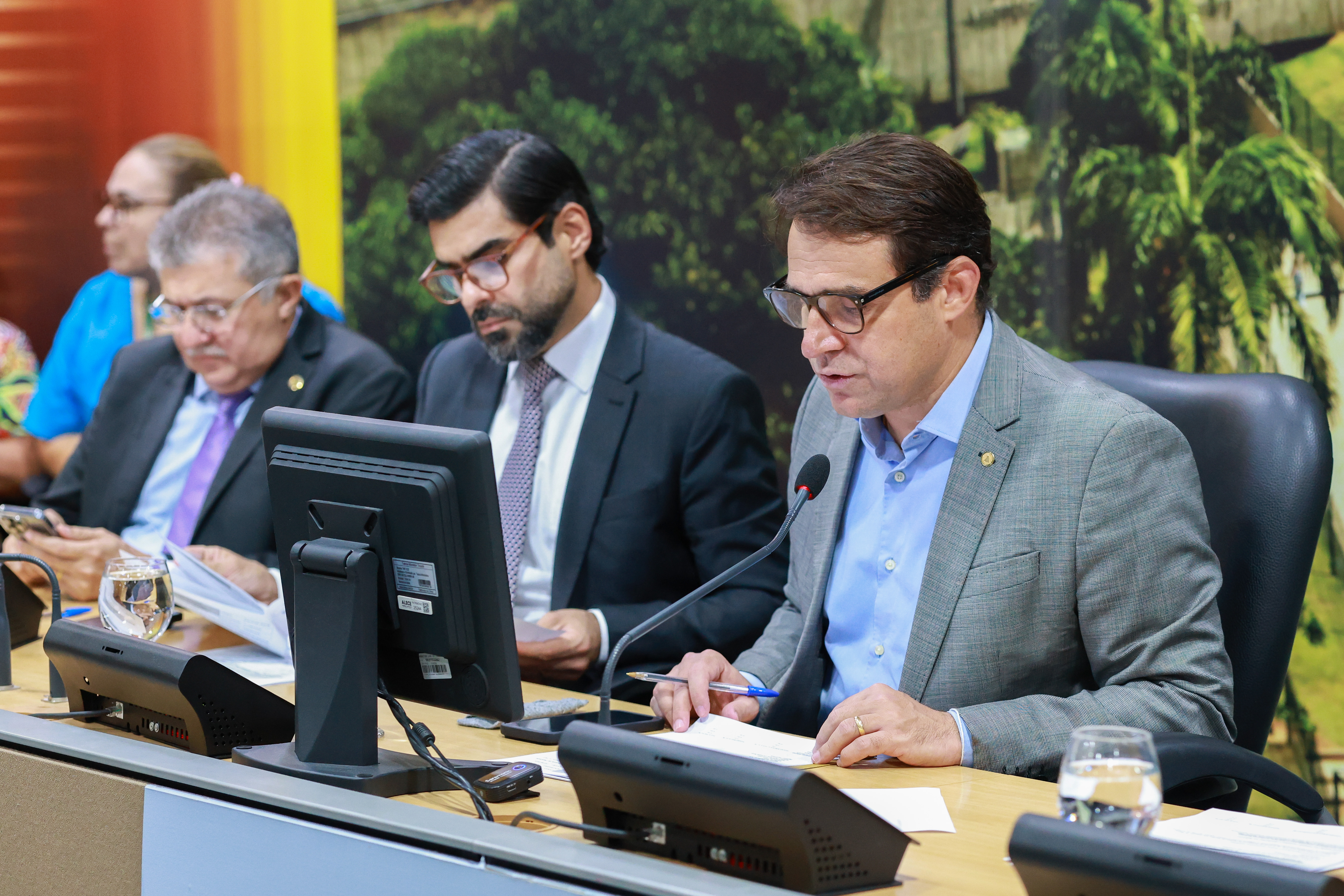 Reunião da Comissão de Constituição, Justiça e Redação (CCJR)