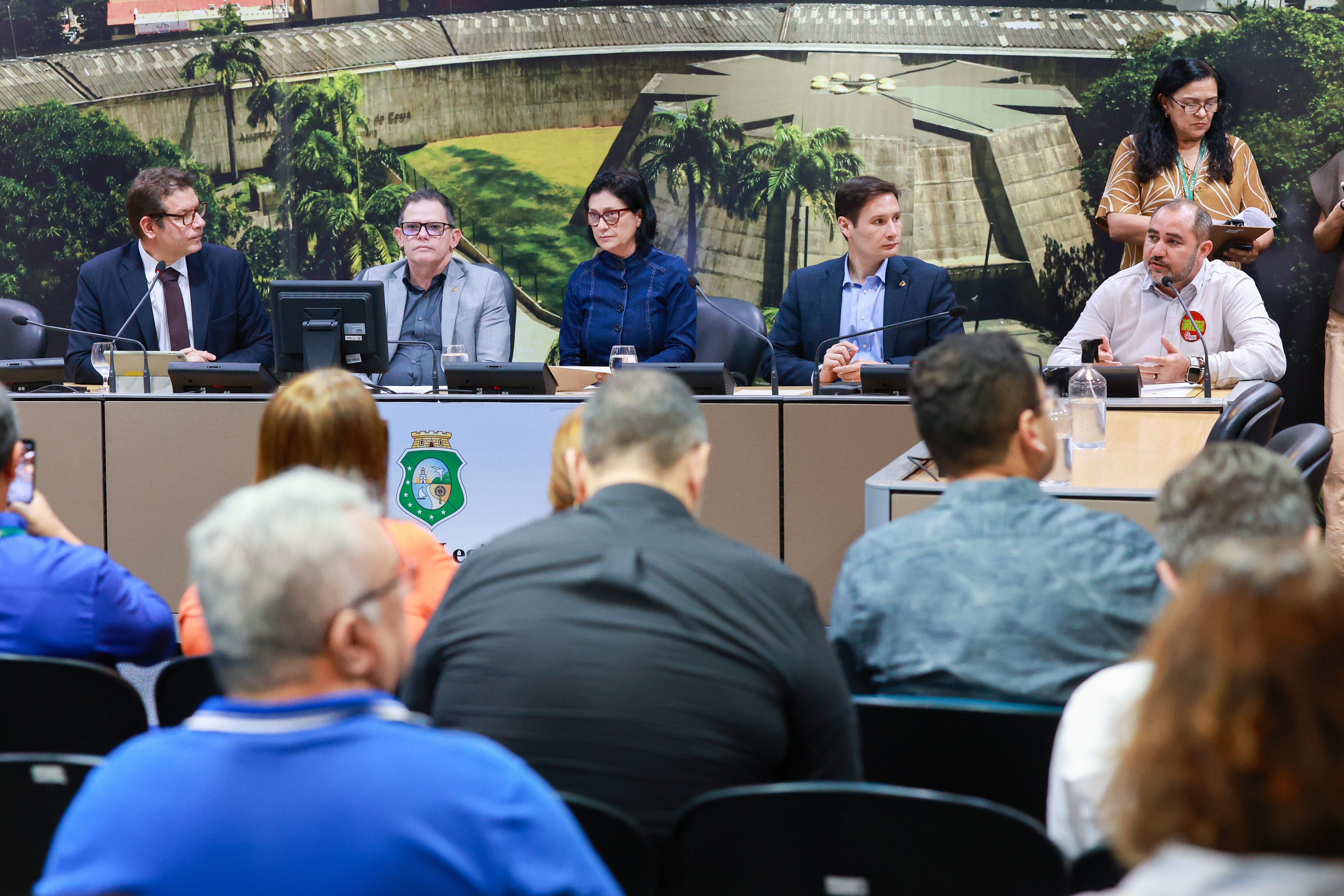 Registro de reunião da Comissão de Viação, Transportes e Desenvolvimento Urbano em julho deste ano