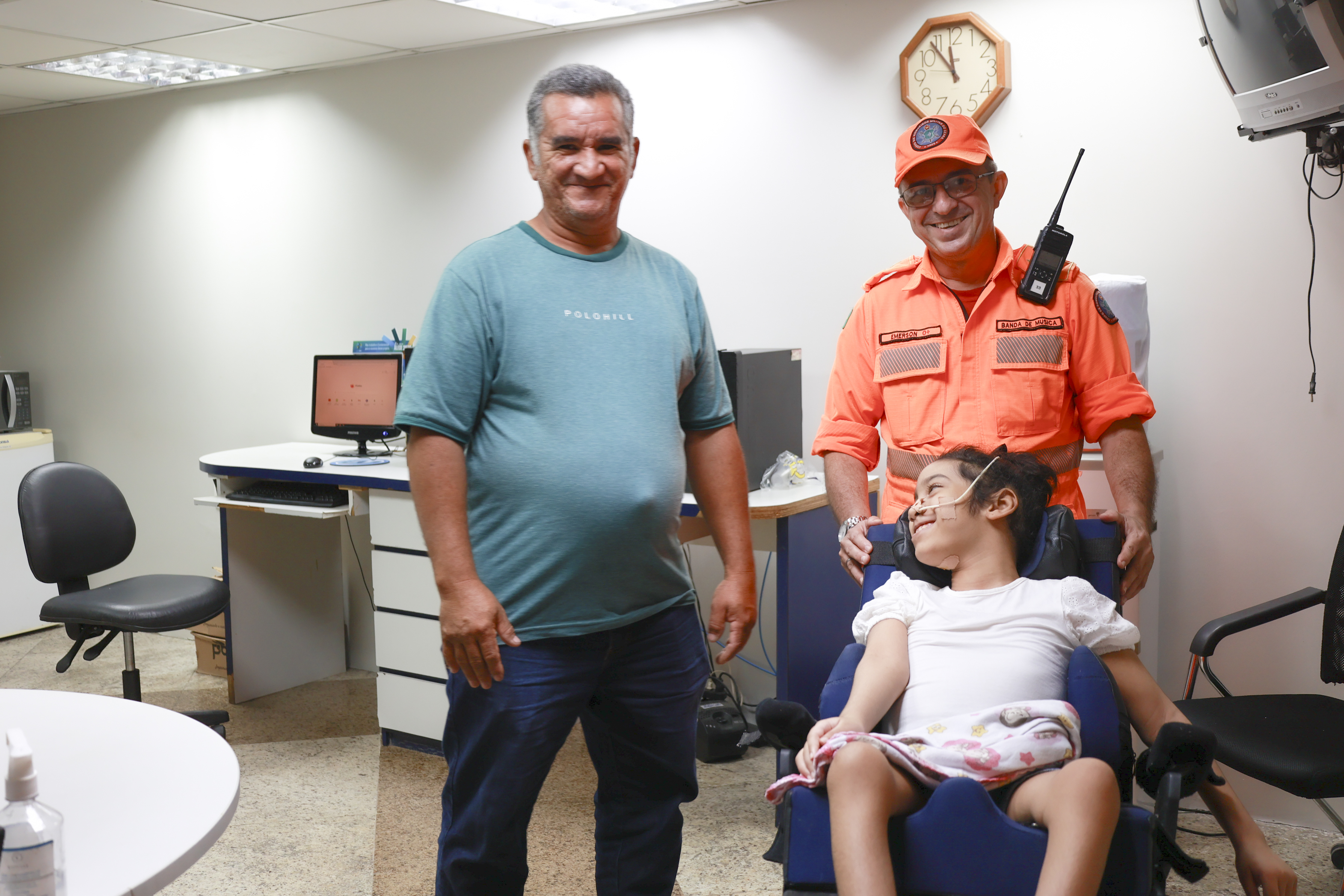 Atendimento ocorreu no Comitê de Imprensa da Alece e contou com o apoio do Corpo de Bombeiros e da Sala Sensorial da Casa do Cidadão da Alece