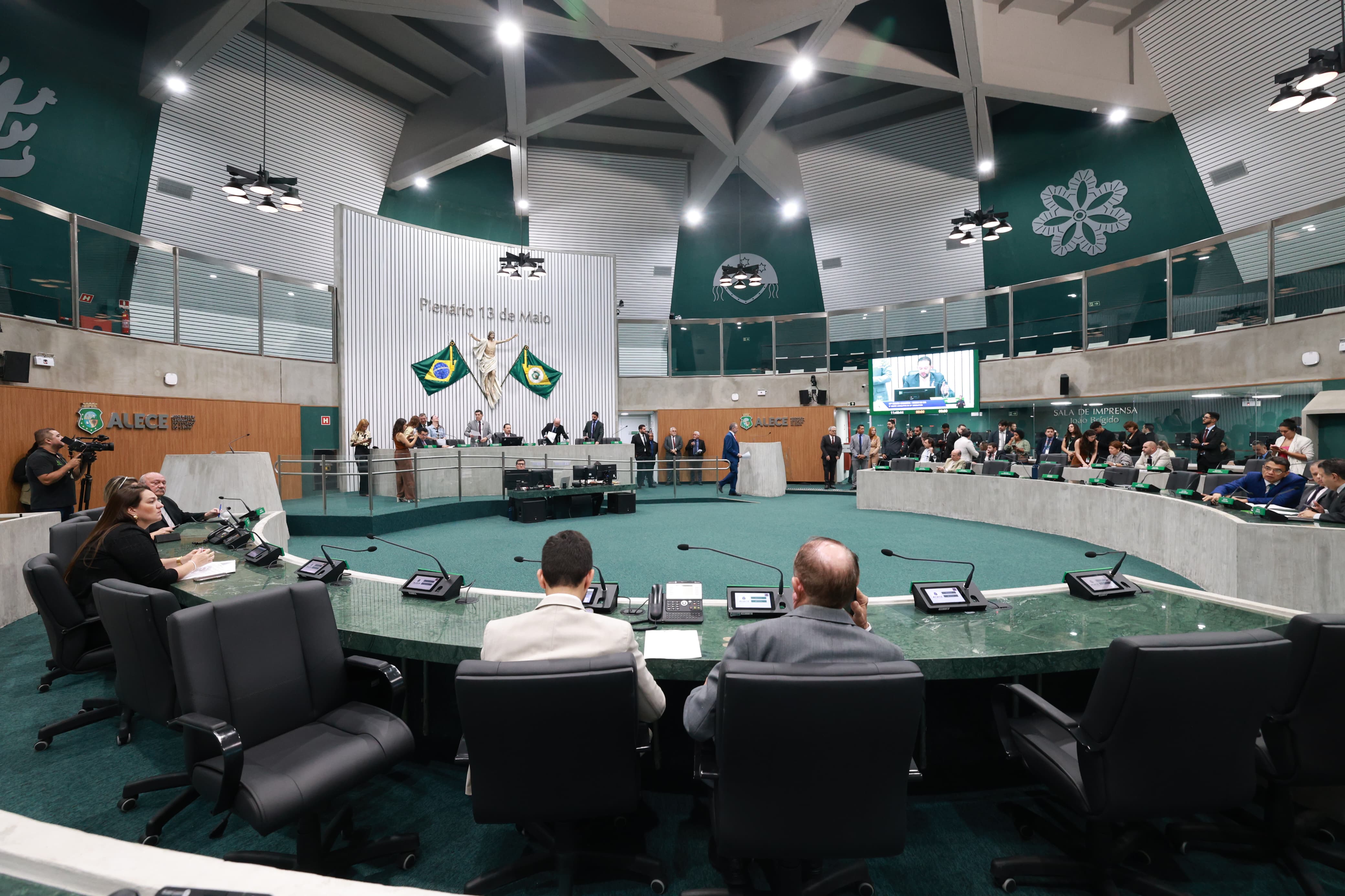 Dois projetos aprovados em plenário visam aprimorar a segurança nas unidades socioeducativas do Ceará