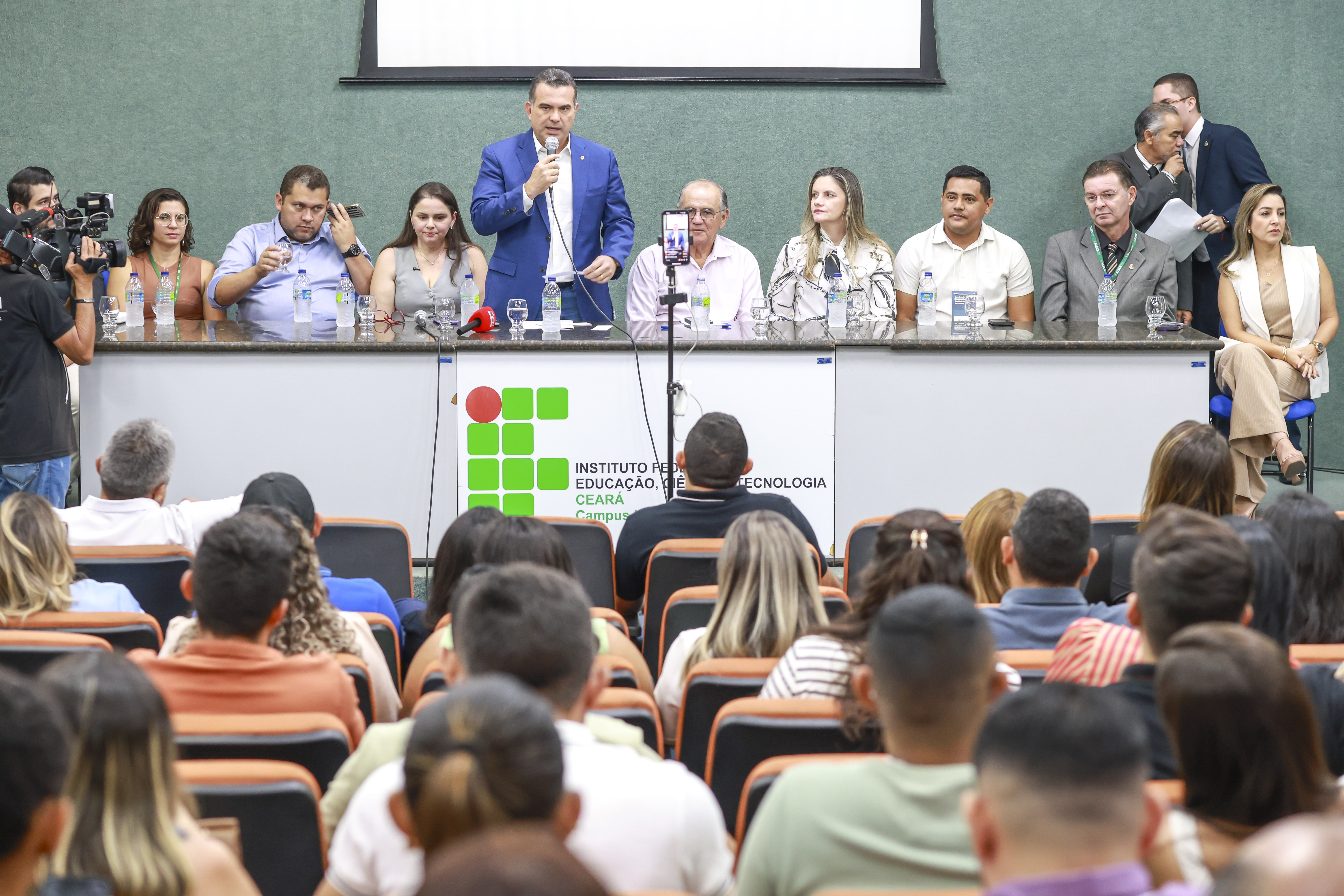 Assinatura de cooperação técnica com municípios marca encerramento do I Seminário das Escolas Legislativas