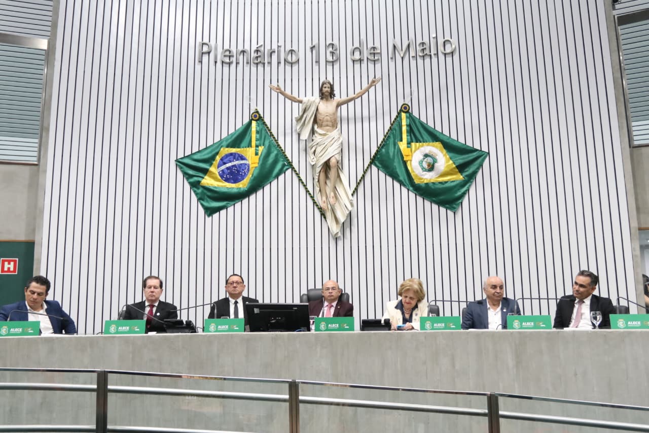 Atuação da Cooperativa de Pediatras do Ceará é enaltecida em sessão solene na Alece