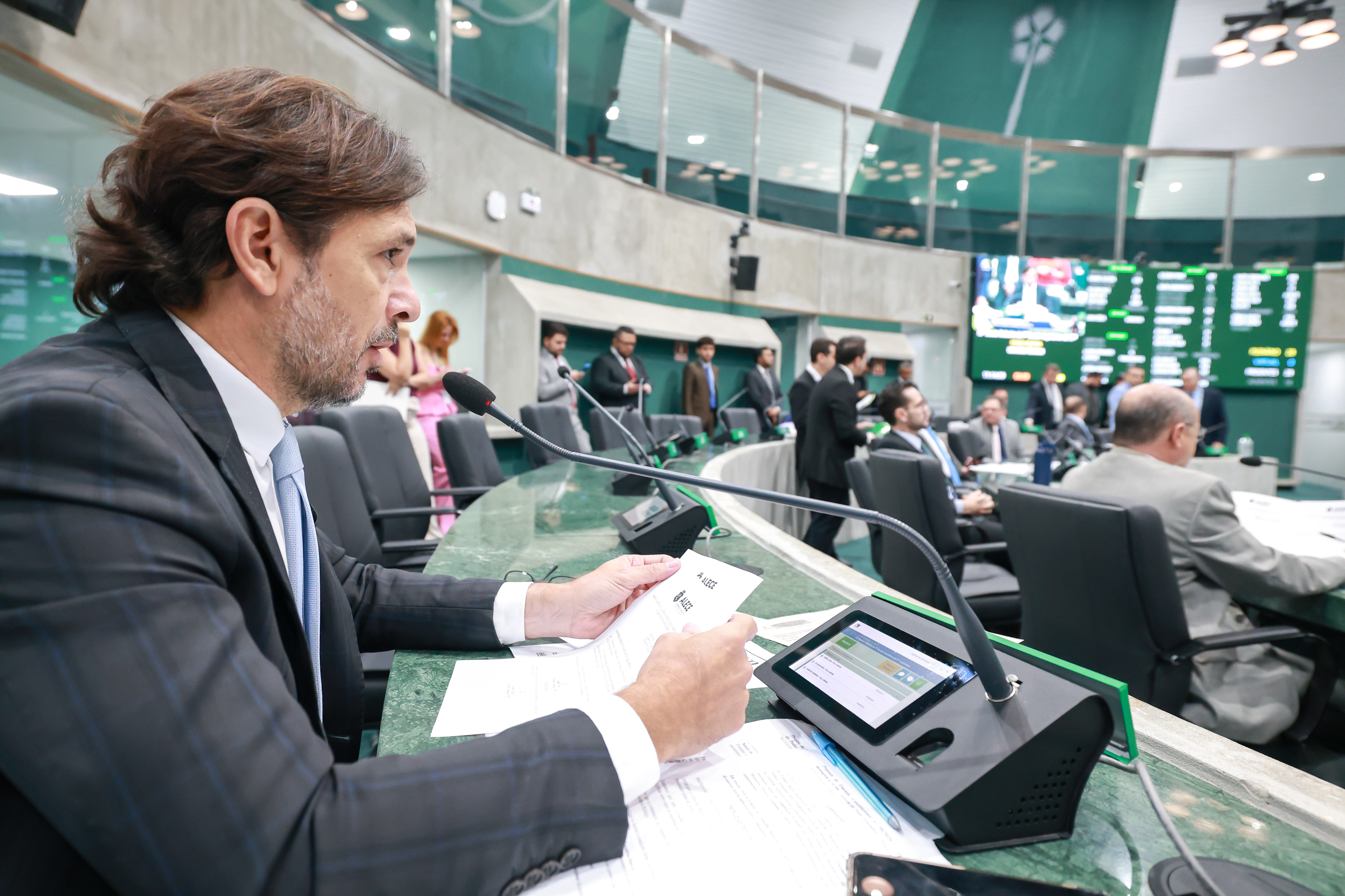 Deputados fizeram os pronunciamentos na sessão plenária desta terça-feira (26/08)