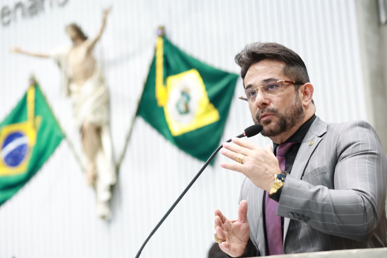 Deputado Apóstolo Luiz Henrique (Republicanos)