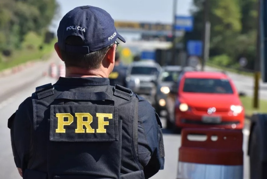 Alece comemora 97 anos da Polícia Rodoviária Federal em sessão solene