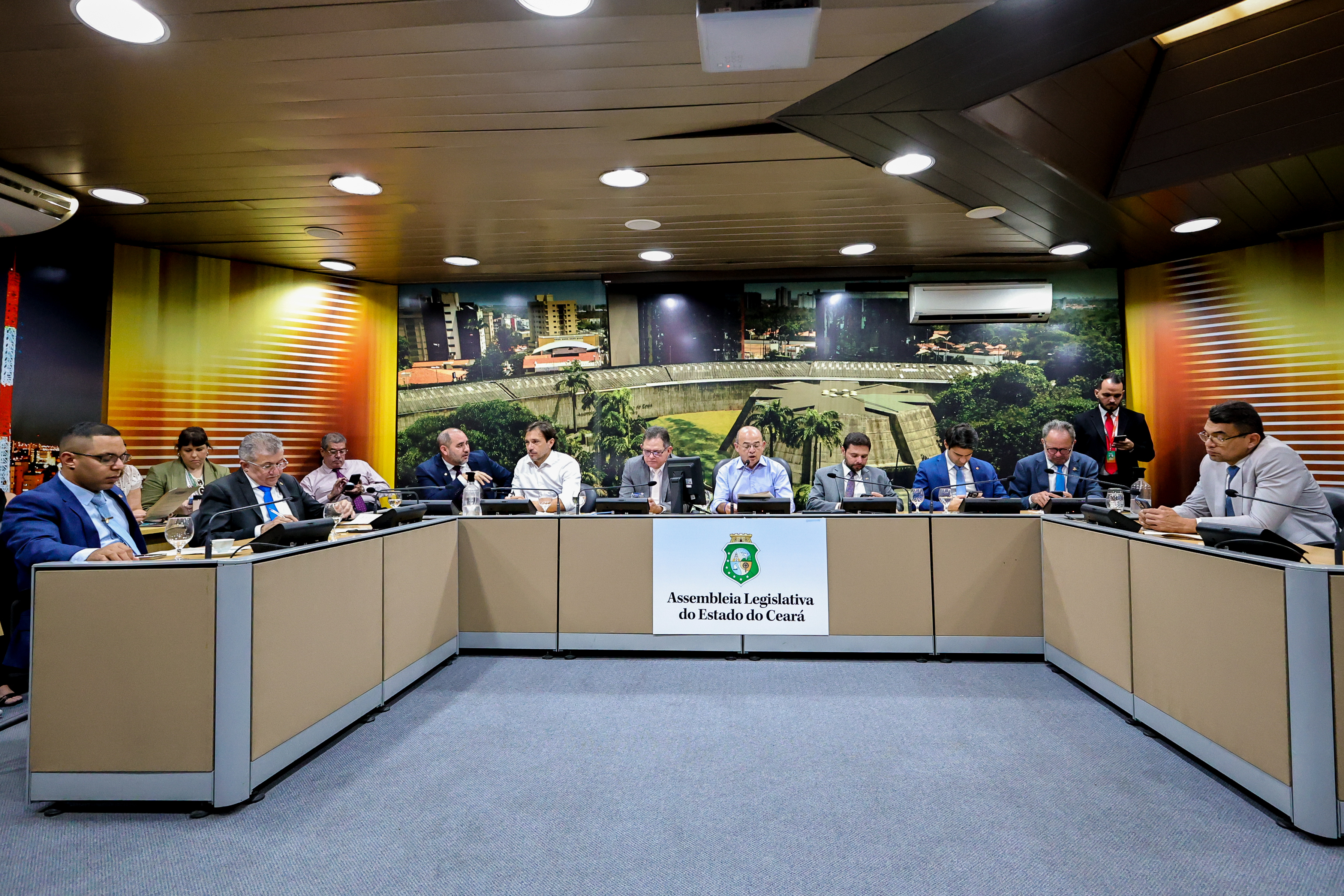 Reunião da COFT no Complexo de Comissões Técnicas da Alece