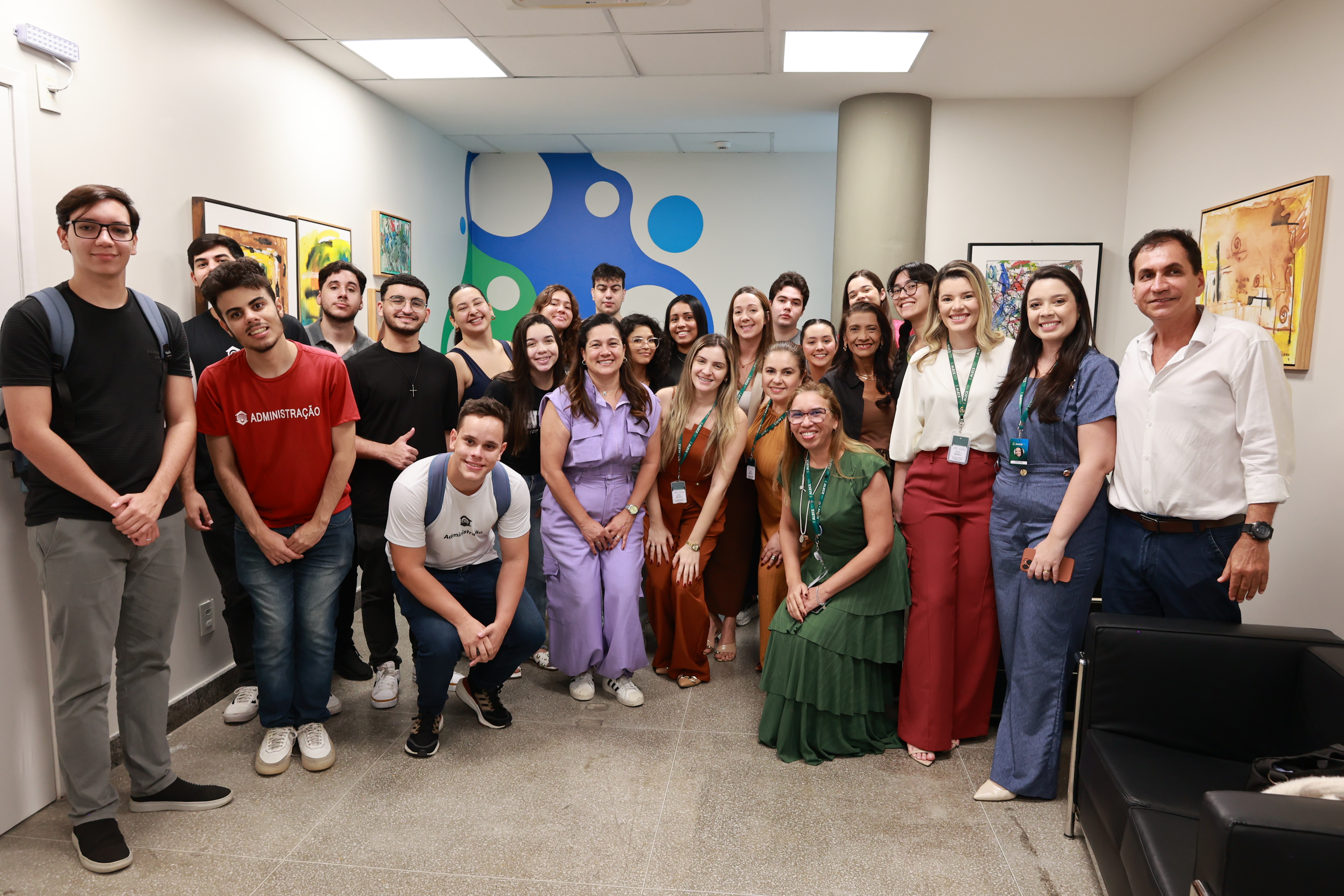 Estudantes da Unifor conhecem de perto serviços sociais e de saúde da Alece