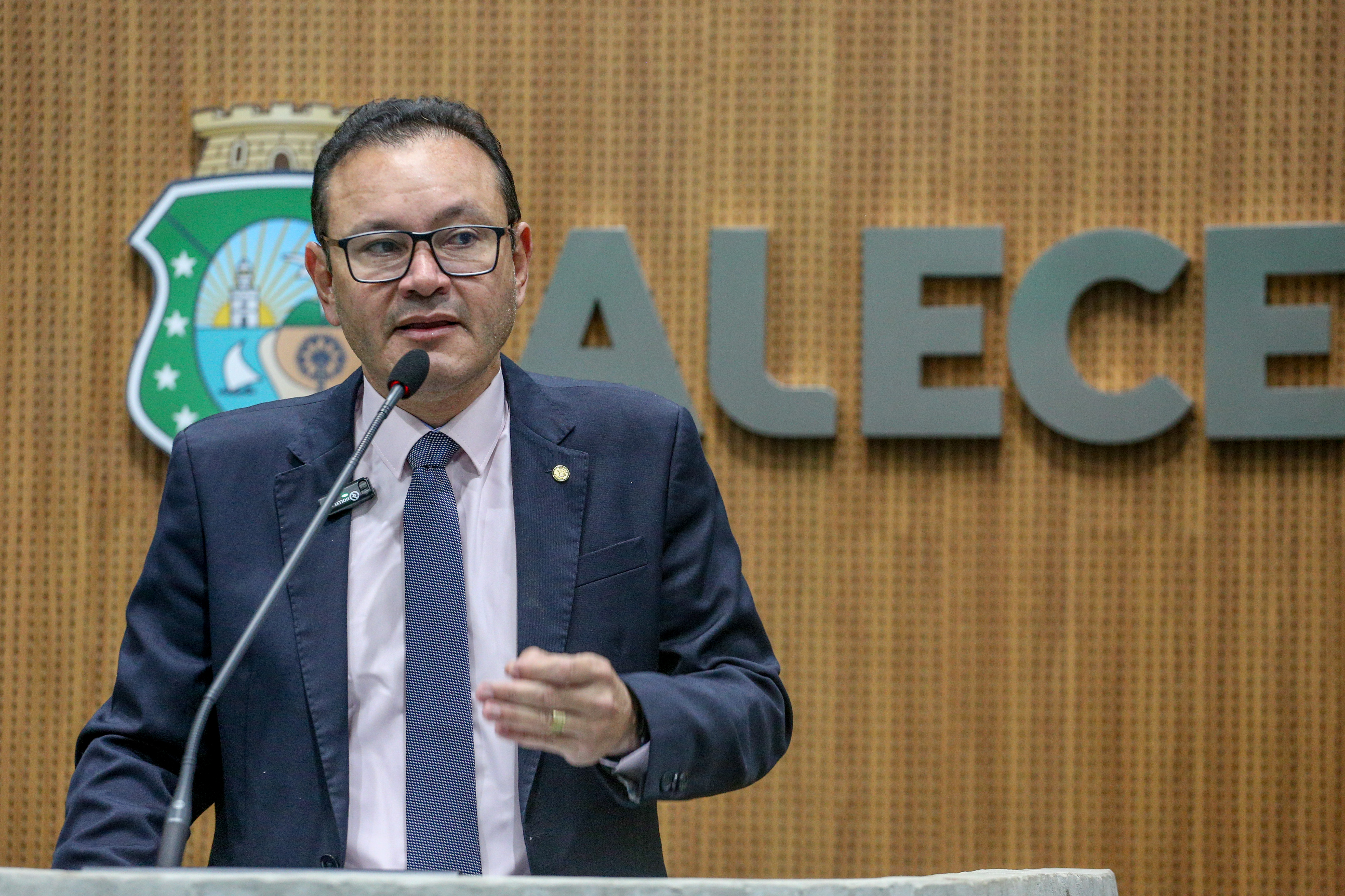 Deputado Stuart Castro (Avante)