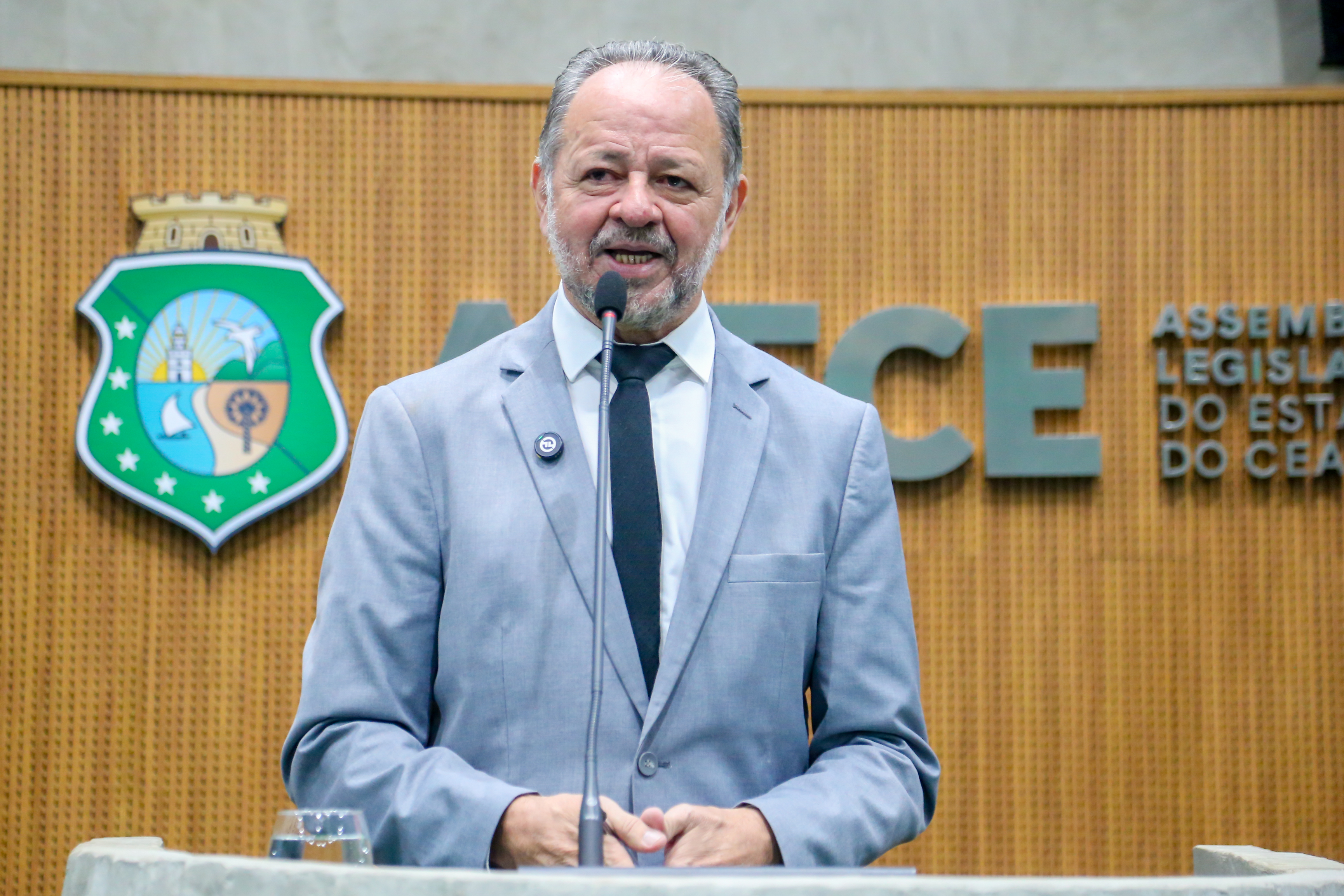 Deputado Acrísio Sena (PT)