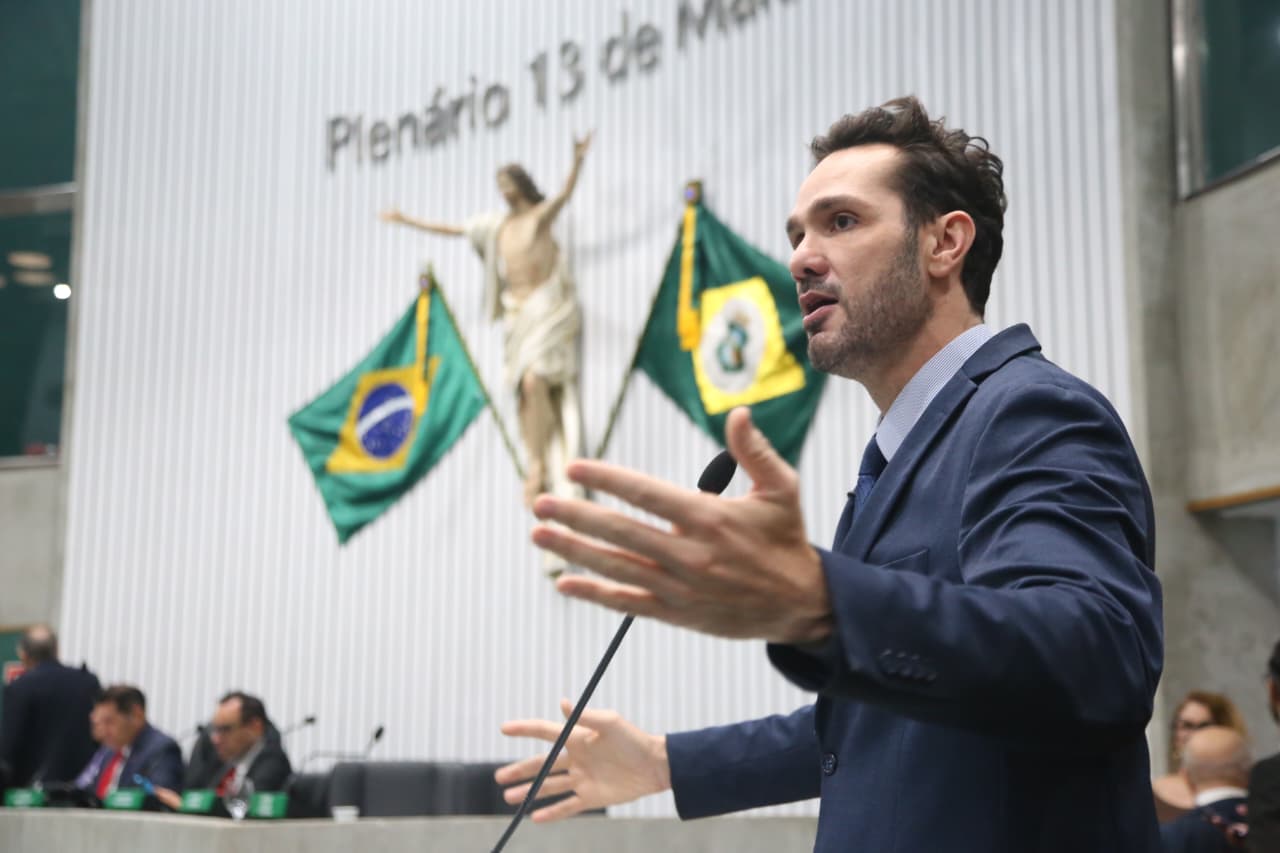 Deputado Guilherme Bismarck (PSB)