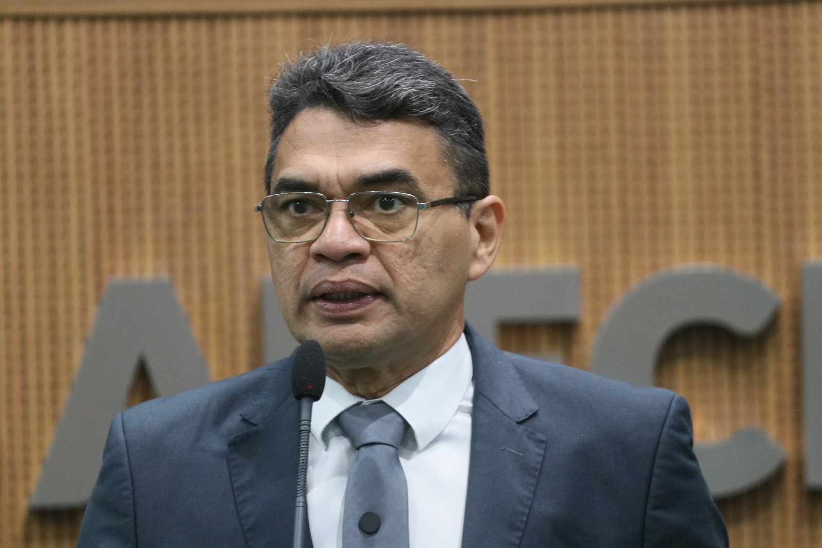 Deputado Sargento Reginauro (União)