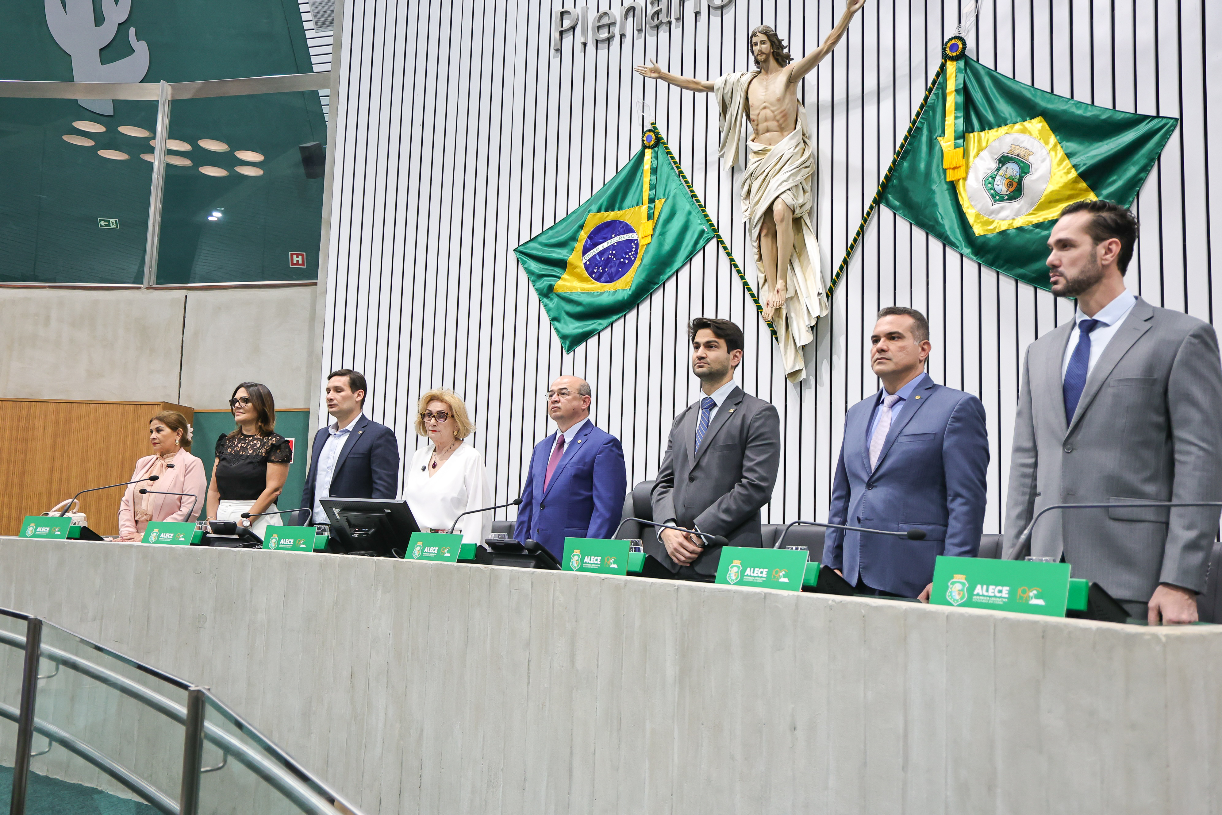 Alece homenageia gestores com boas práticas de gestão na assistência social