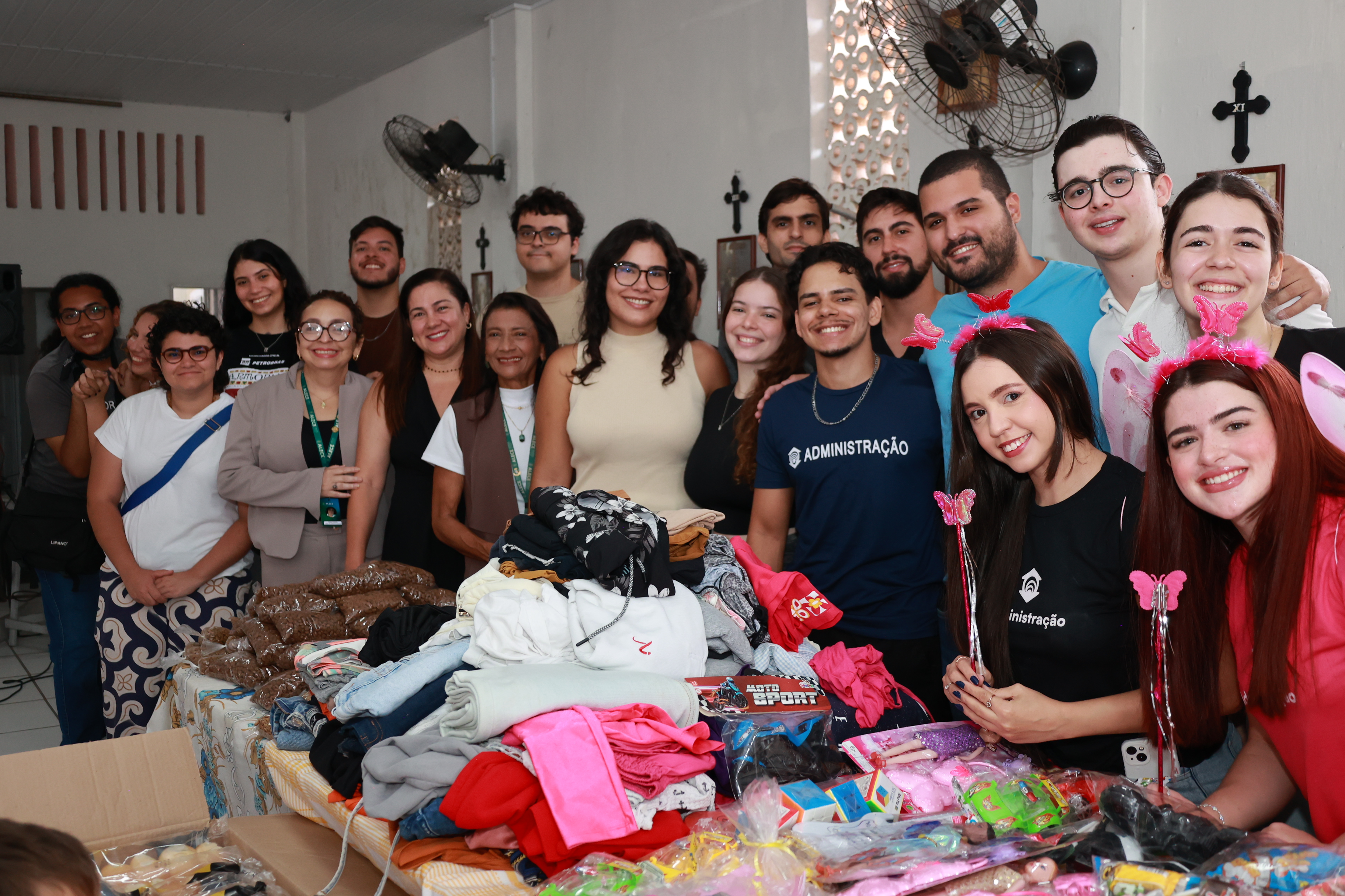 Comunidade recebe doações em mais uma ação entre Alece e Unifor