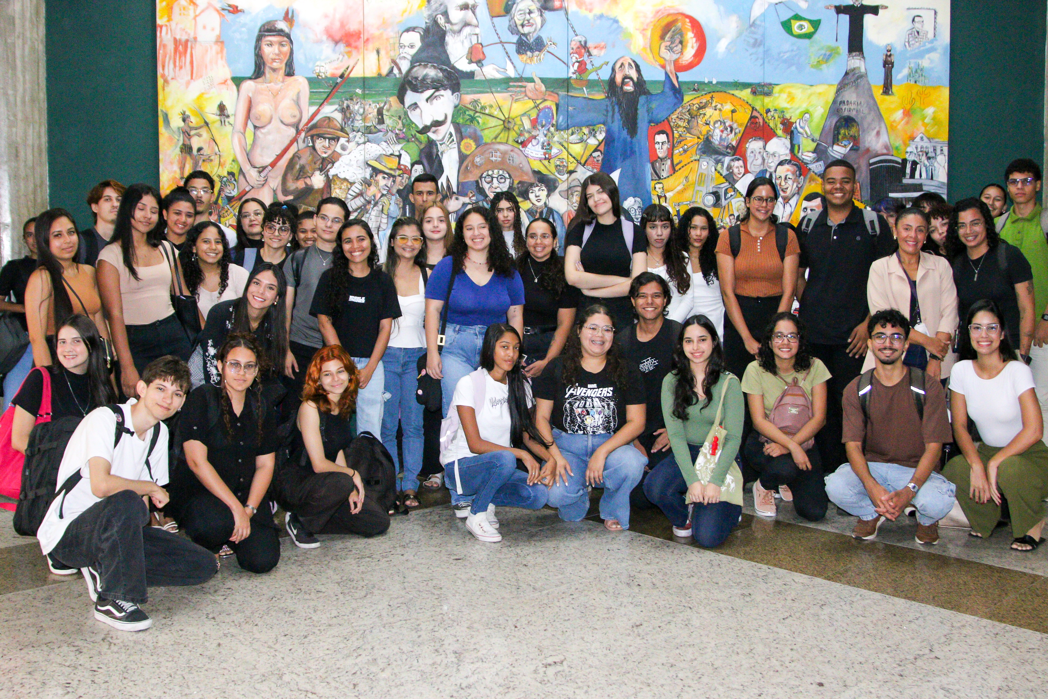 Alunos do curso de “Programa de Aprendizagem em Administração”, do Centro de Integração Empresa Escola (CIEE)