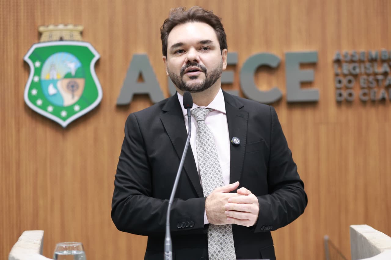 Deputado Alysson Aguiar (PCdoB)