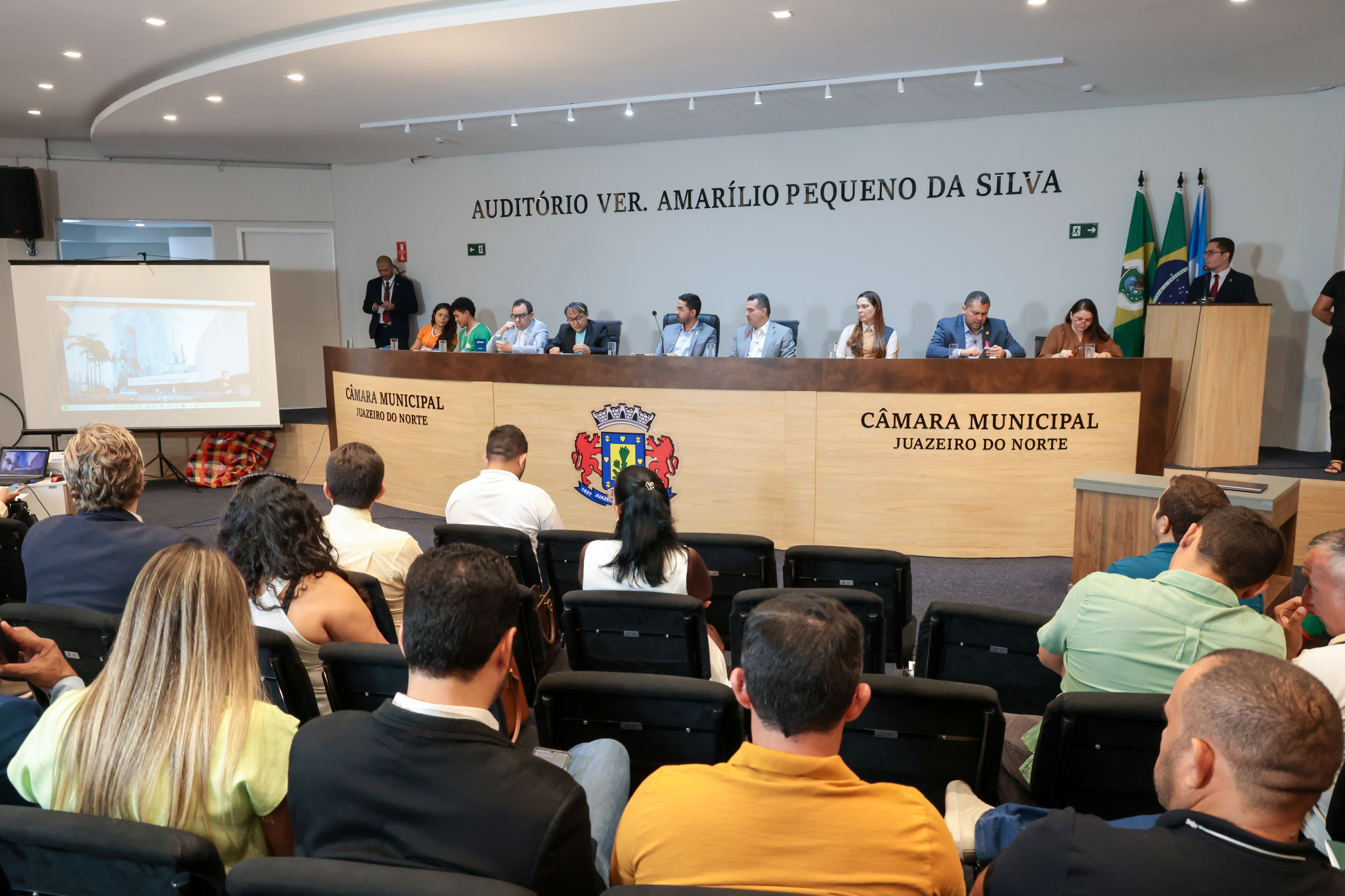 Alece realiza solenidade de encerramento do Seminário Regional das Escolas Legislativas no Cariri