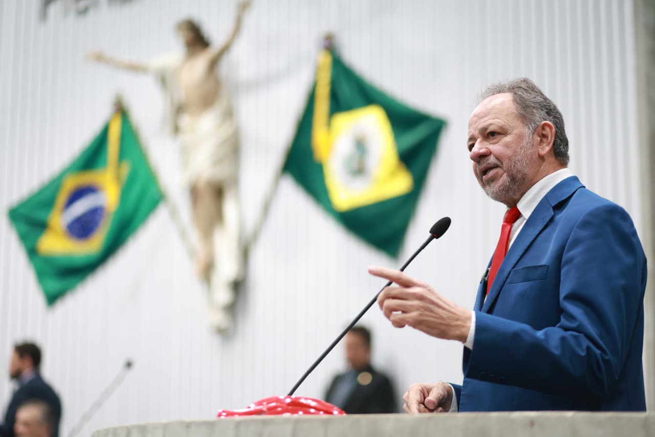 Deputado Acrísio Sena (PT)