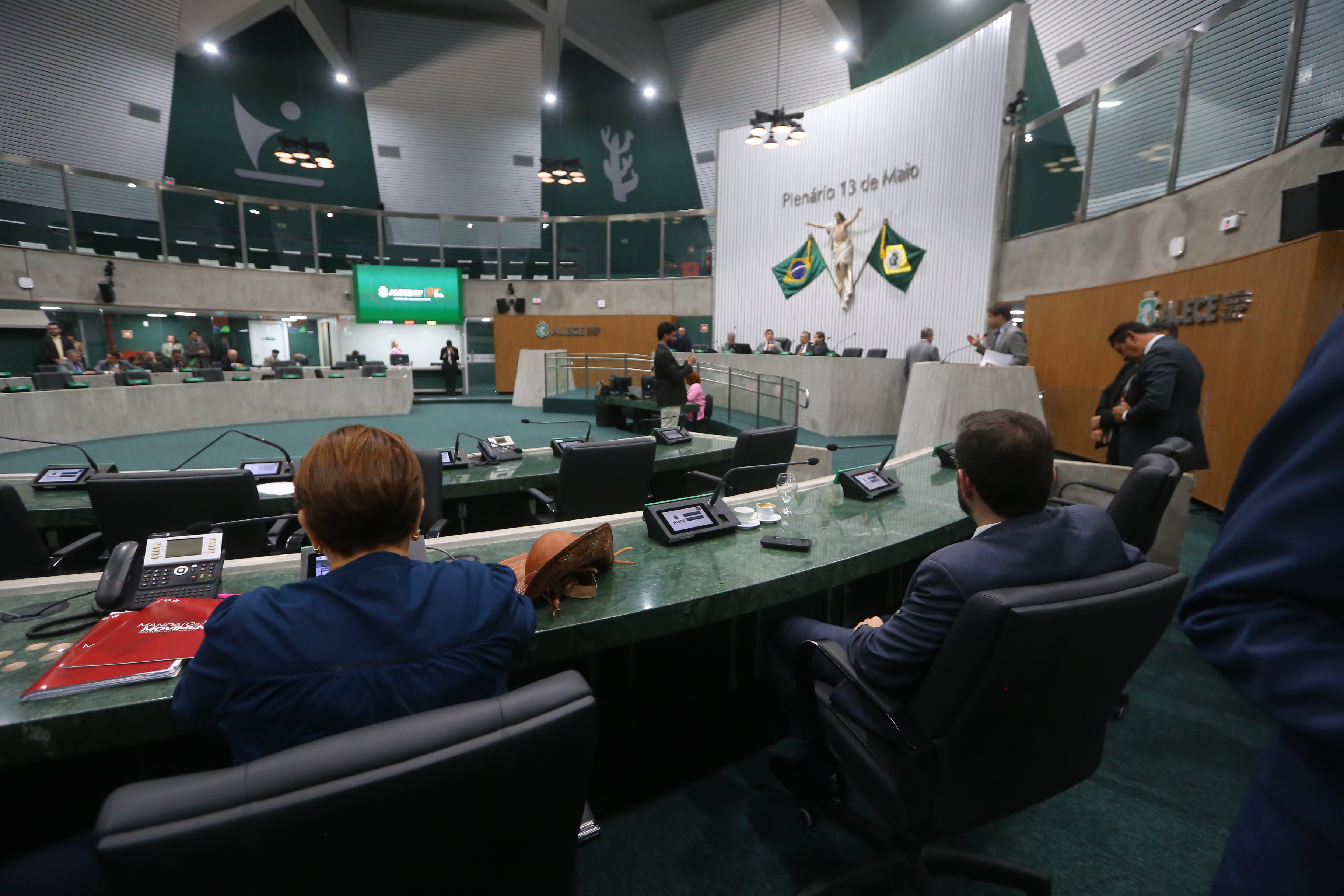 Deputados destacam na ordem do dia filiação de Ciro Gomes ao PSDB