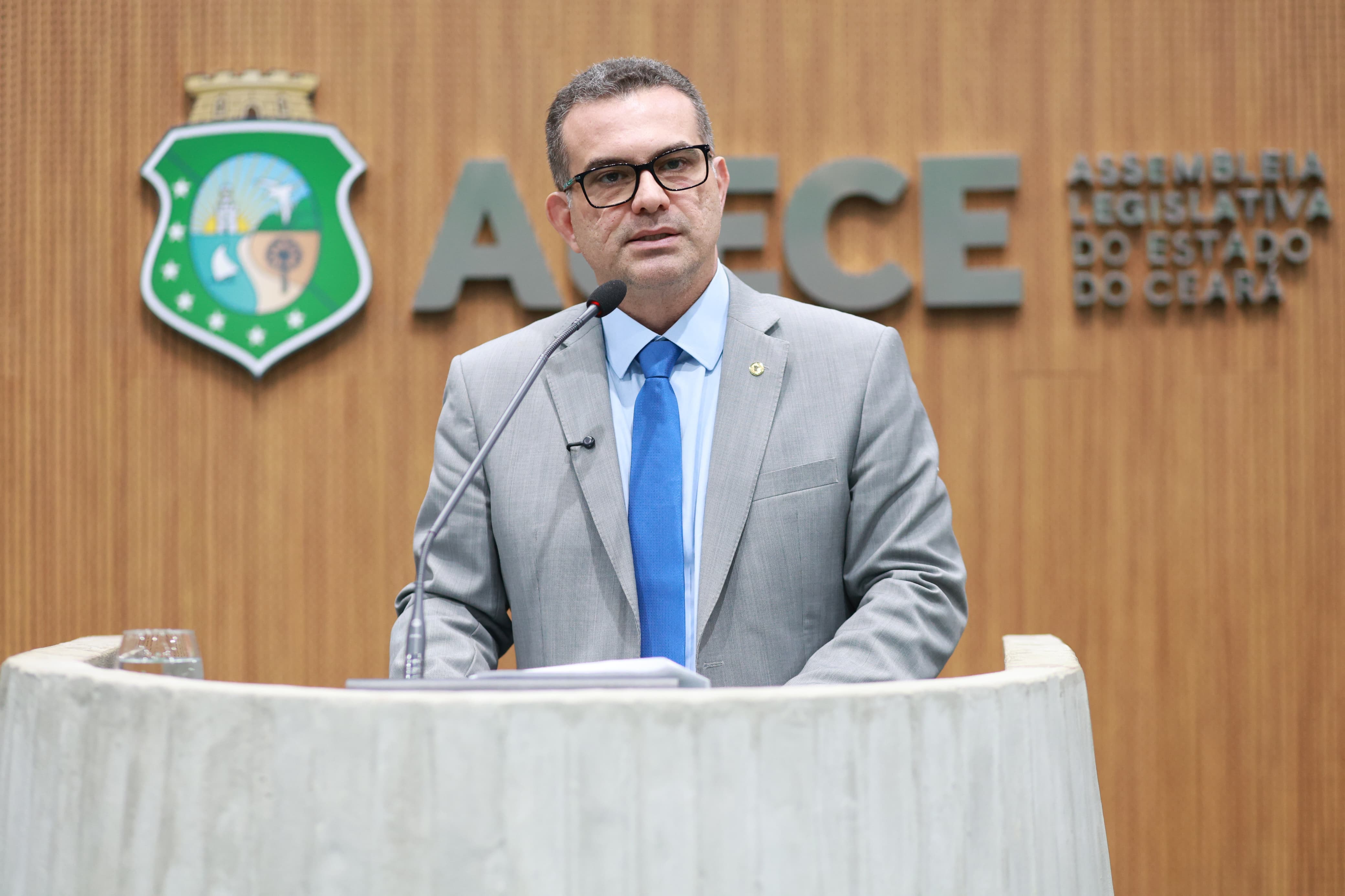 Deputado Simão Pedro (PSD)