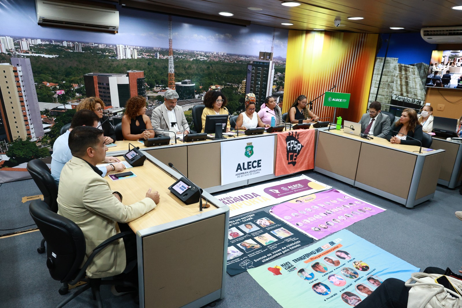 Deputada Professora Zuleide (Psol) presidiu o debate