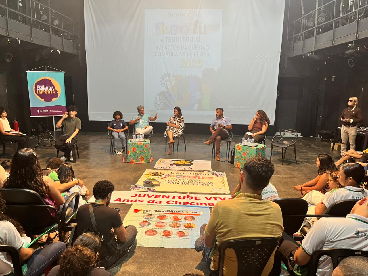 Estudantes de ensino médio participaram de atividade no Centro Cultural Bom Jardim