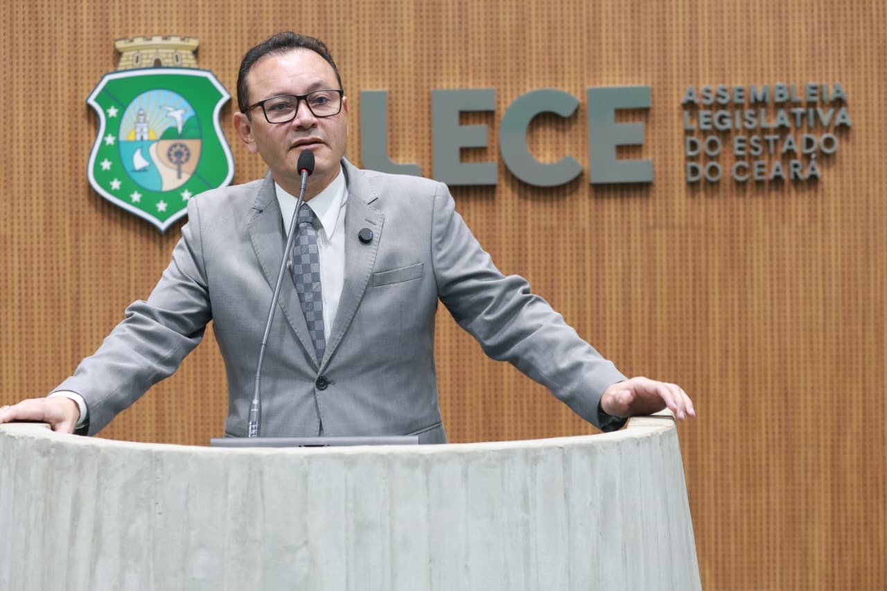 Deputado Stuart Castro (Avante)