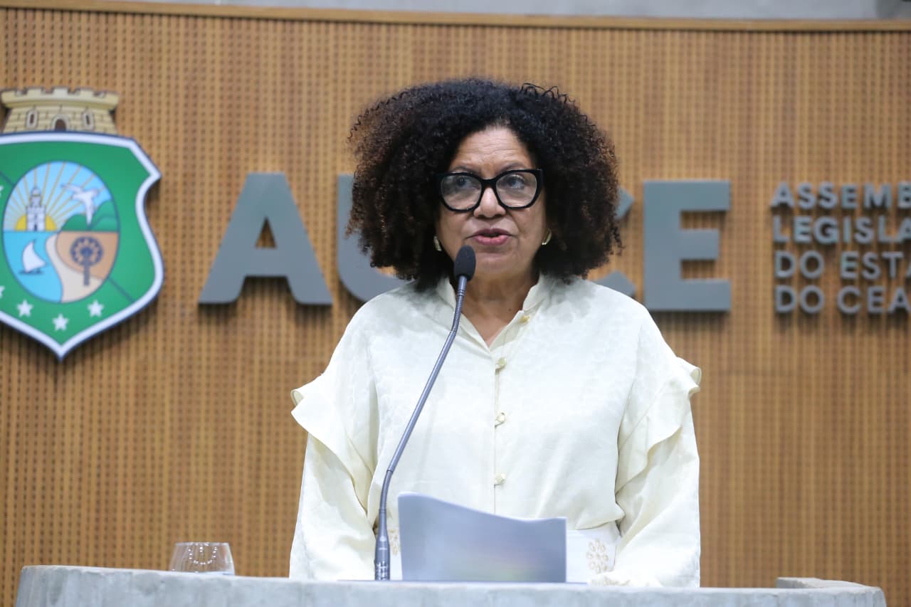 Deputada Professora Zuleide (Psol)