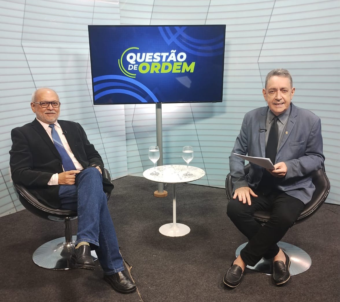 Paulo Roberto de Carvalho Nunes, secretário executivo do Conselho de Altos Estudos e Assuntos Estratégicos, e o jornalista Renato Abreu