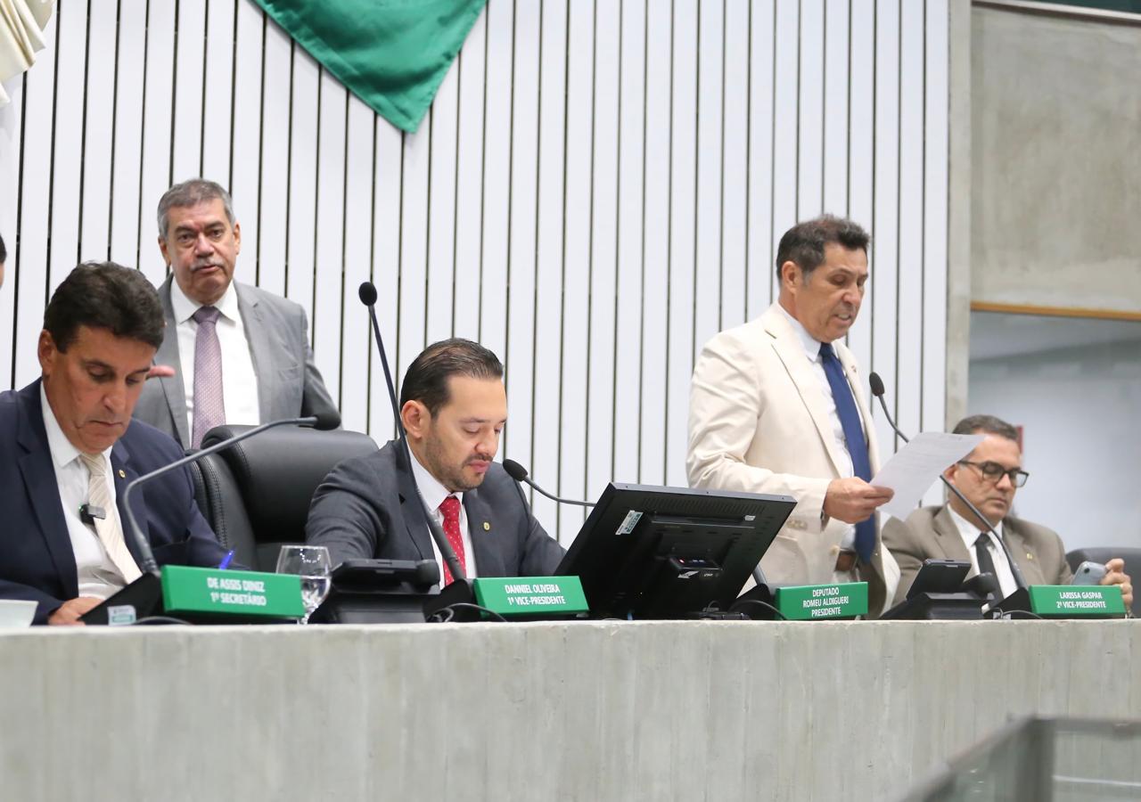 Votação ocorreu durante a sessão plenária desta terça-feira (02/12)