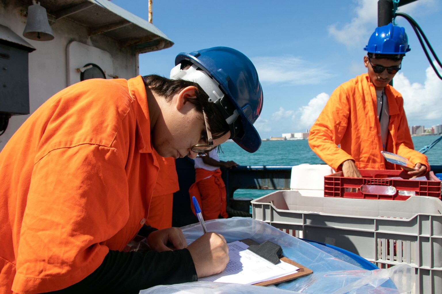 Alece realiza solenidade em homenagem ao Dia do Engenheiro de Pesca