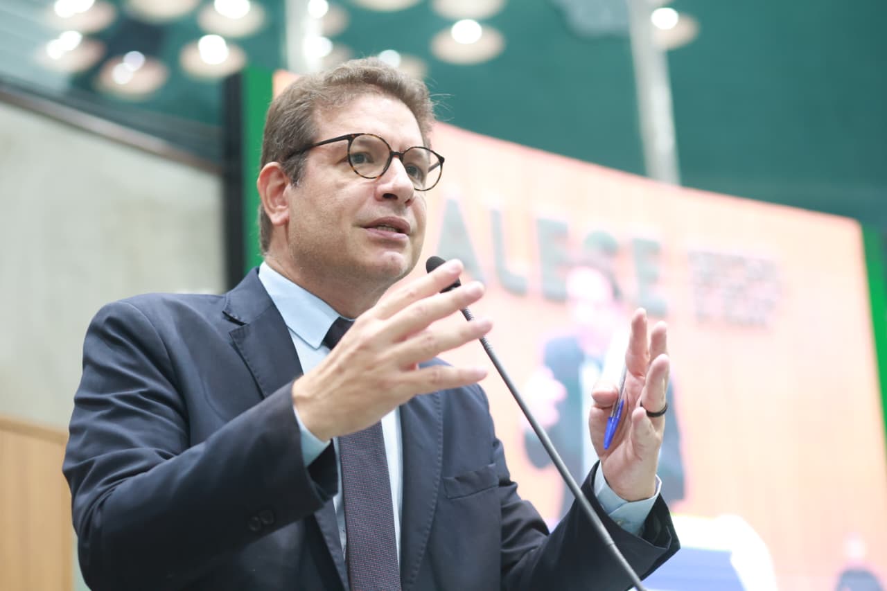 Deputado Renato Roseno (Psol)