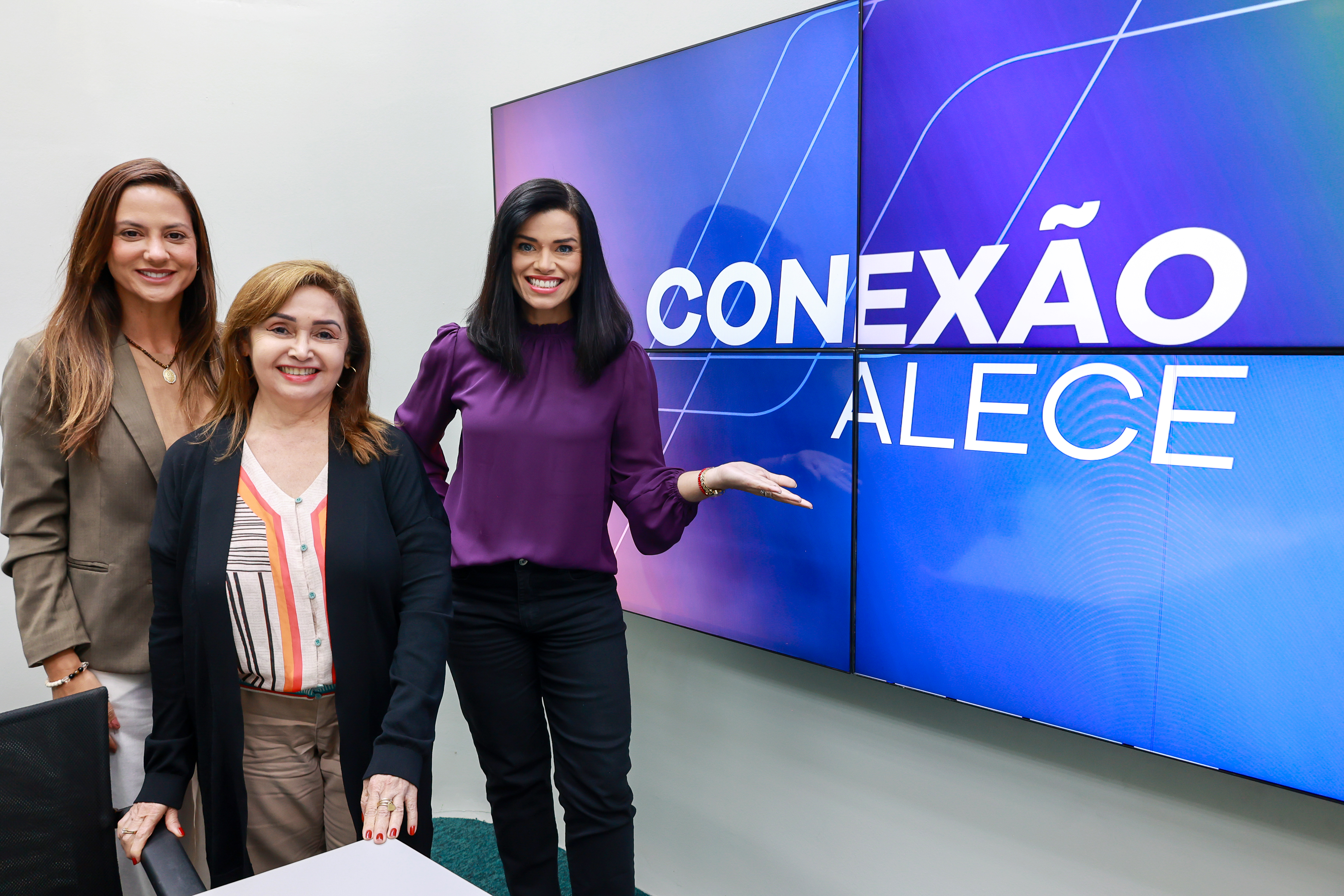 Conexão Alece debate maternidade, carreira e desafios das mulheres no jornalismo