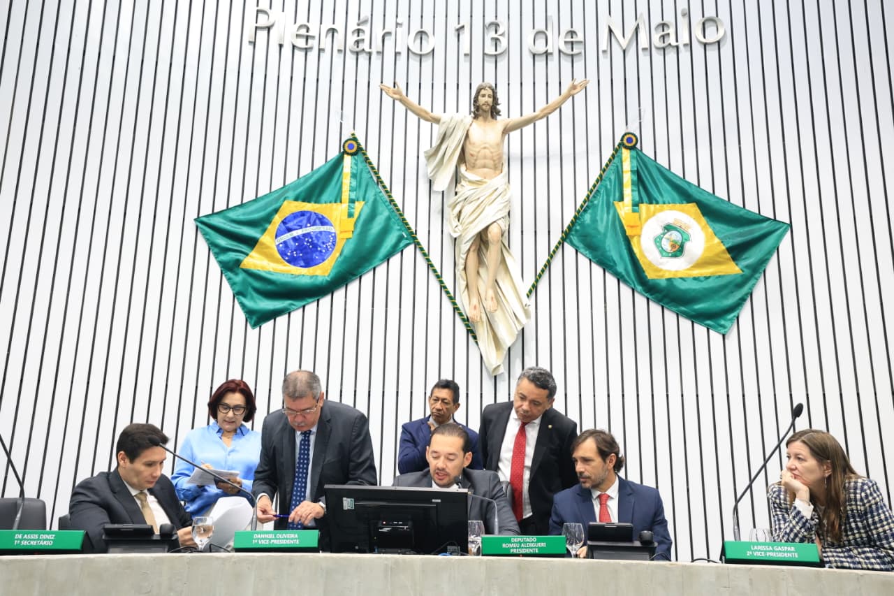 Alece anuncia composição e presidências das comissões técnicas permanentes