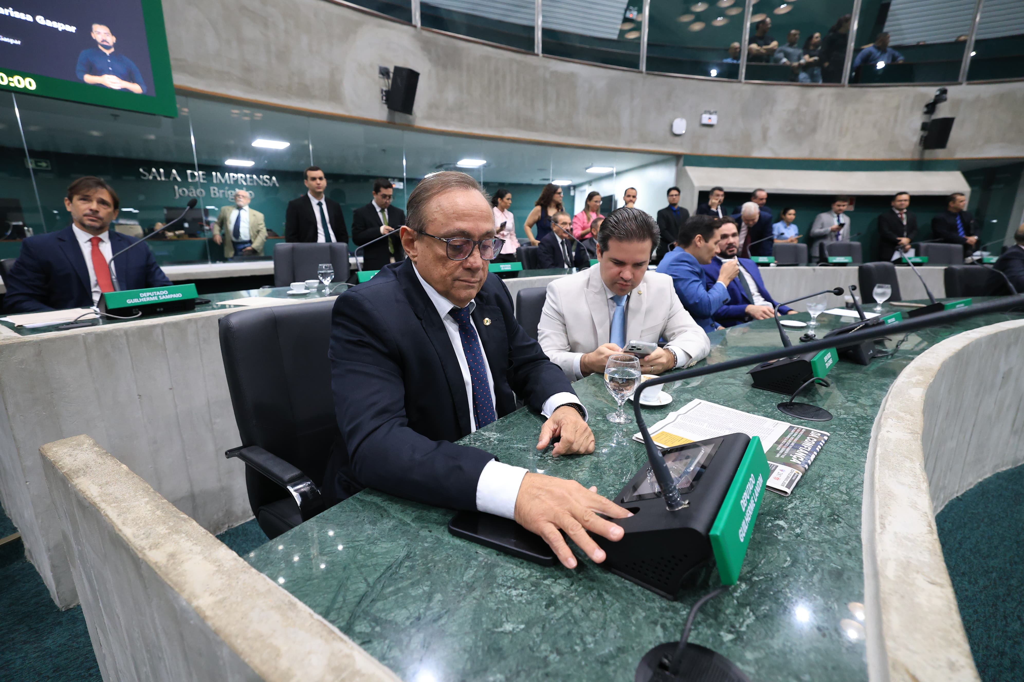 Alece aprova criação de 3.500 cargos efetivos de soldado para a Polícia Militar do Ceará