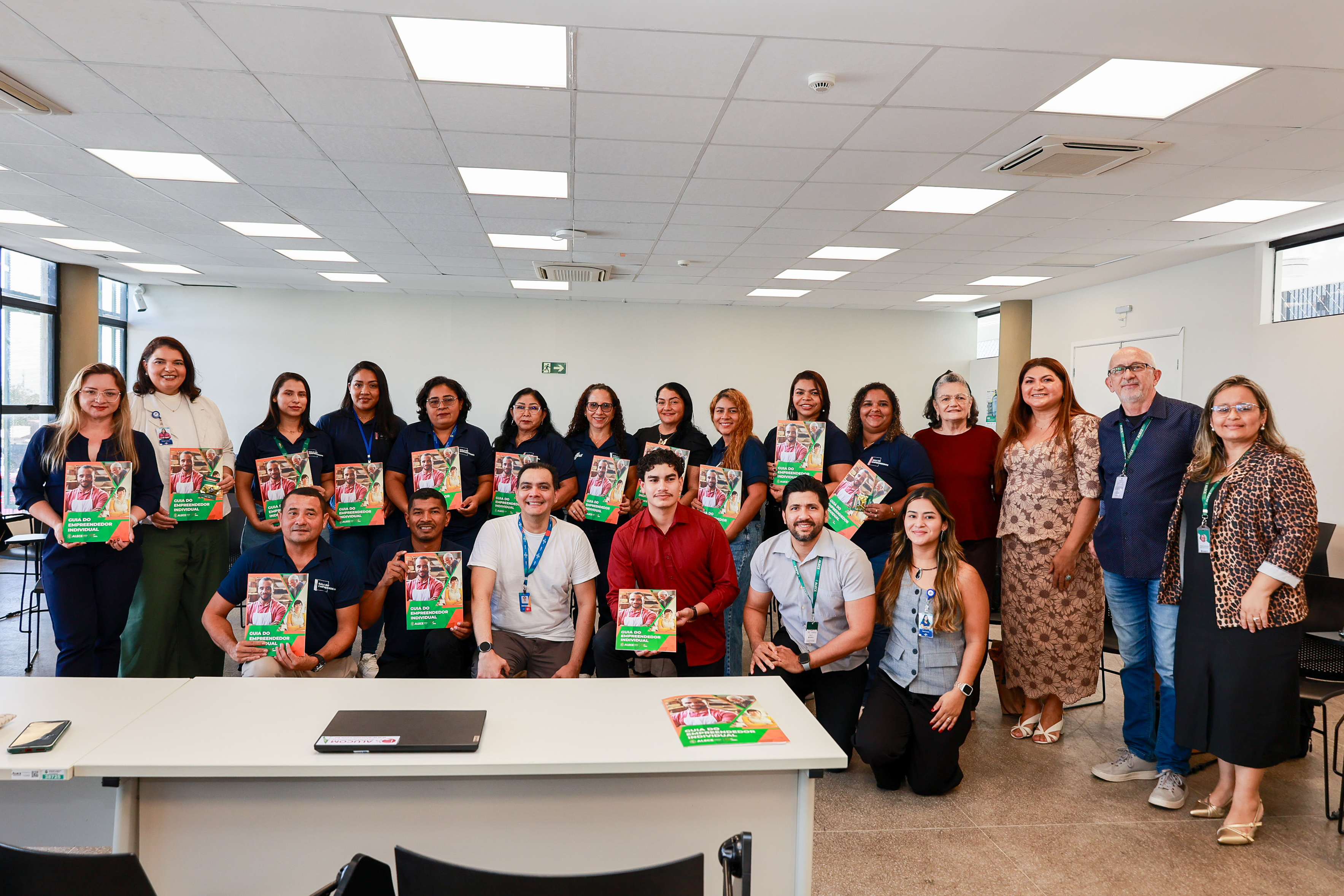 Sala do Empreendedor da Alece recebe visita de comitiva do Sebrae Roraima