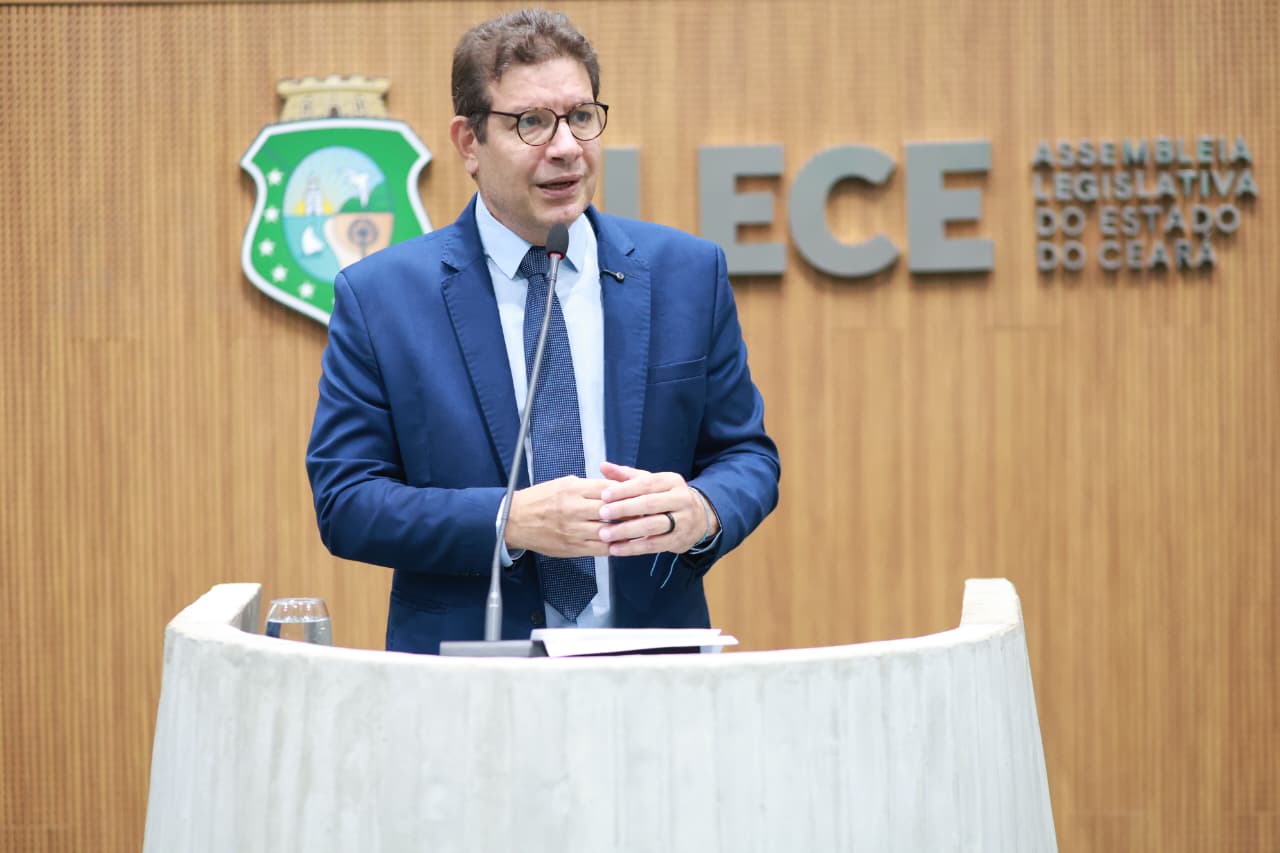 Deputado Renato Roseno (Psol)