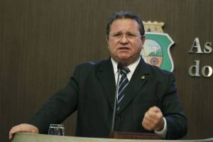 Dep. Roberto Mesquita (PV)