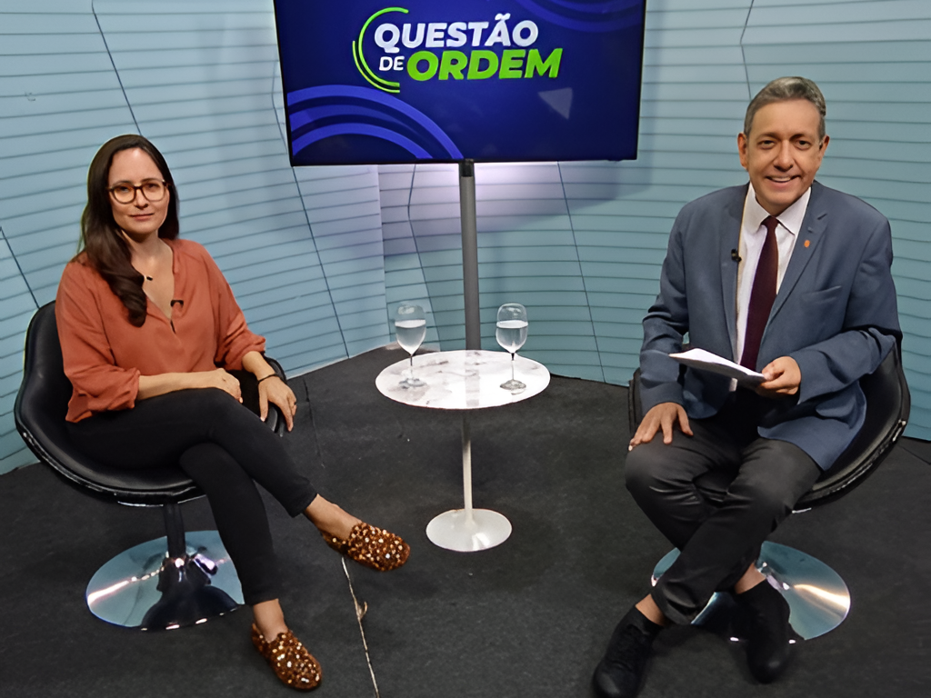 A psicóloga Eloísa Fuchs (à esquerda) e o jornalista Renato Abreu (à direita)