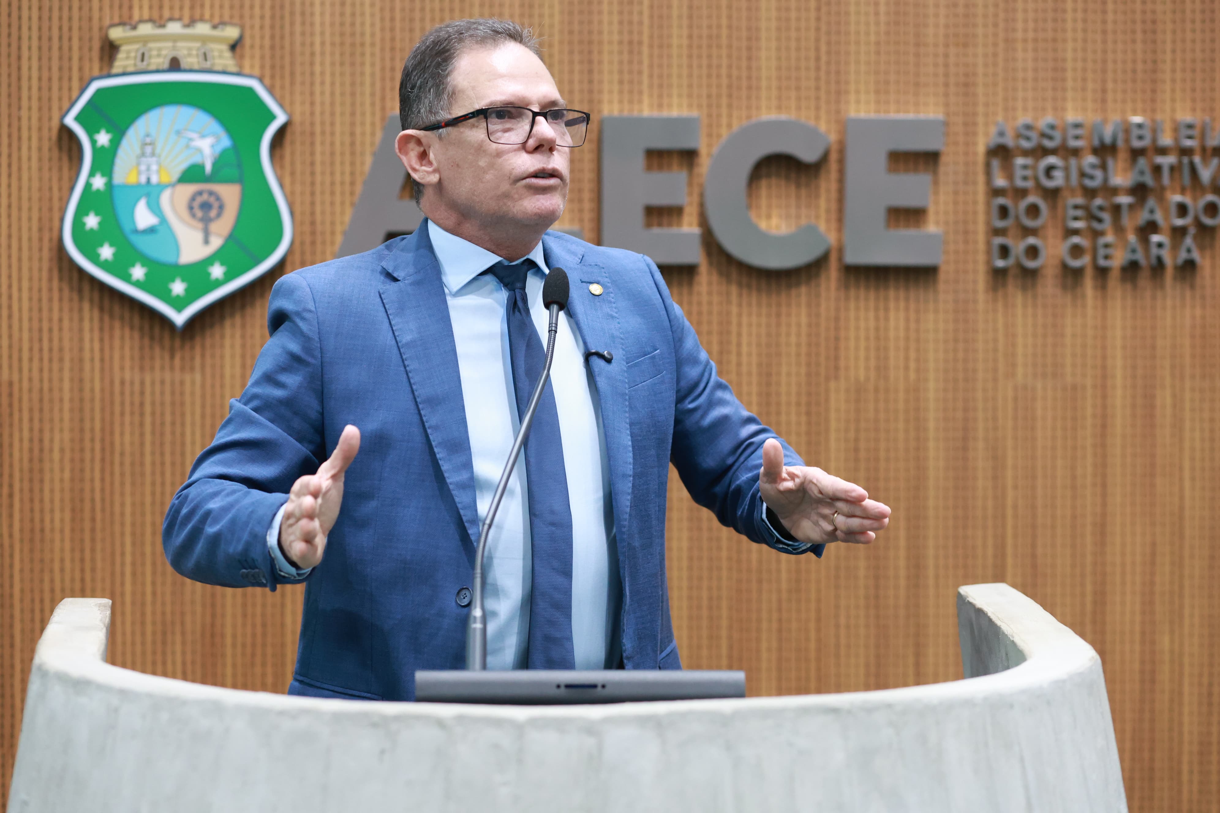 Deputado Lucinildo Frota (PL)