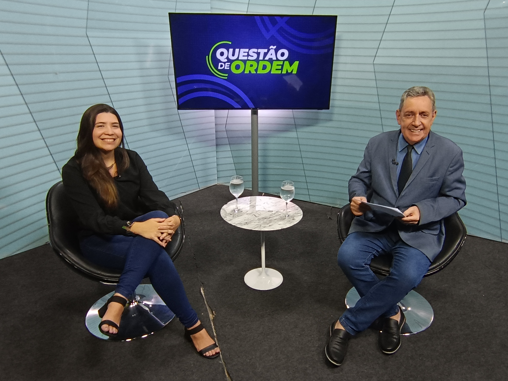 A engenheira Marília Brilhante Queiroz (à esquerda) e o jornalista Renato Abreu