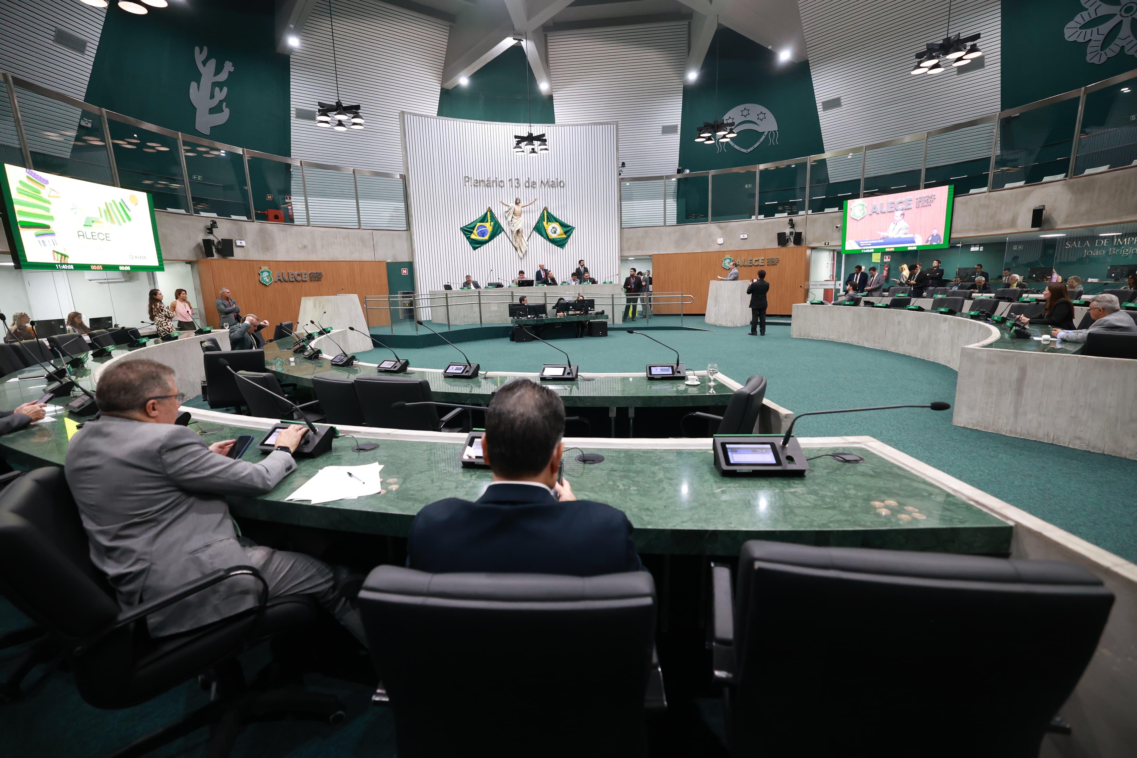 Deputados comentam redução nos índices de violência no Ceará