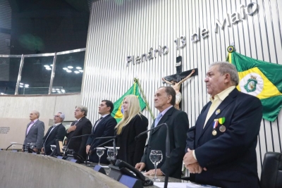 Solenidade foi realizada no Plenário 13 de Maio e a mesa foi presidida pela deputado Audic Mota (MDB)