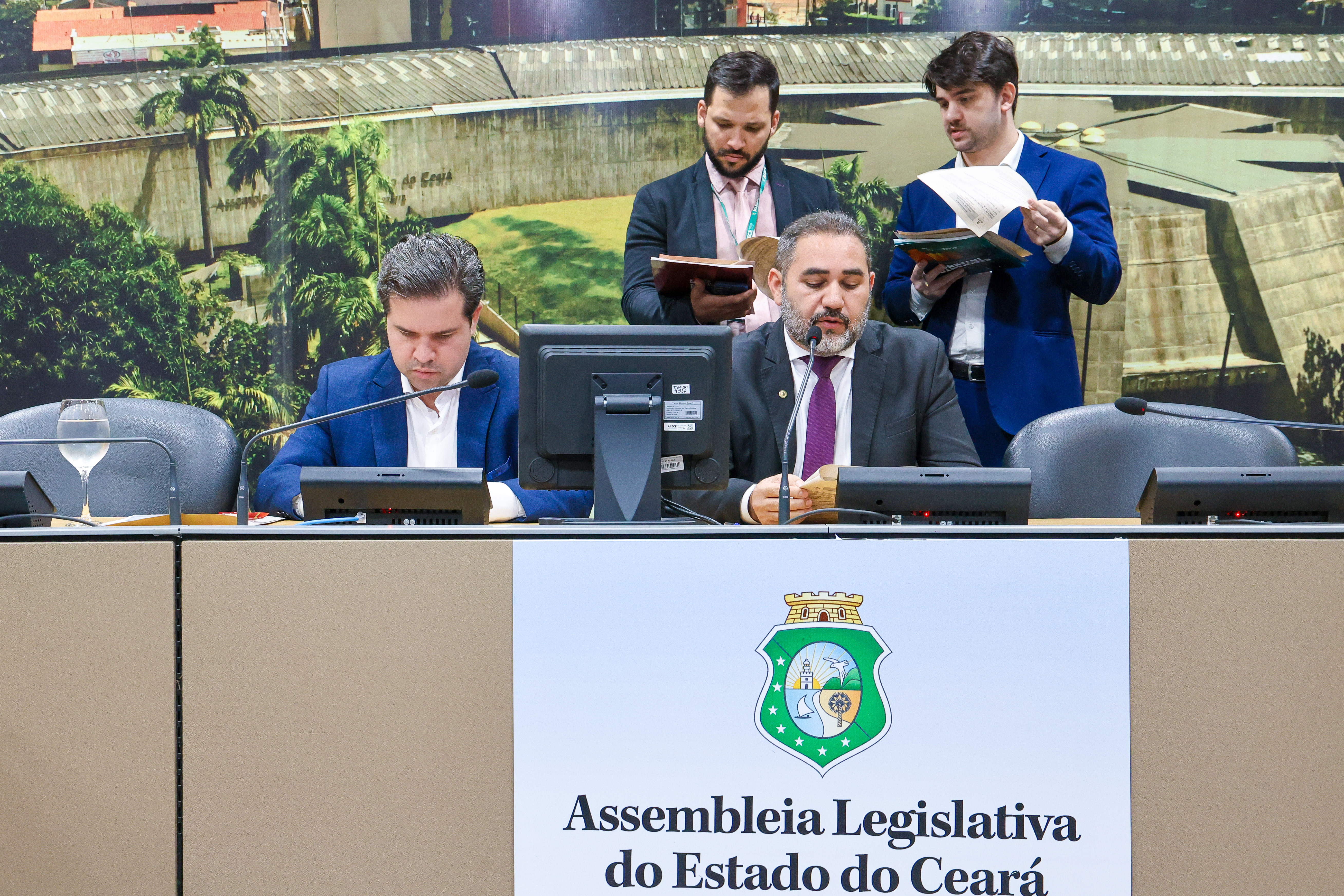 As matérias aprovadas em reunião foram apresentadas pelos parlamentares da Casa