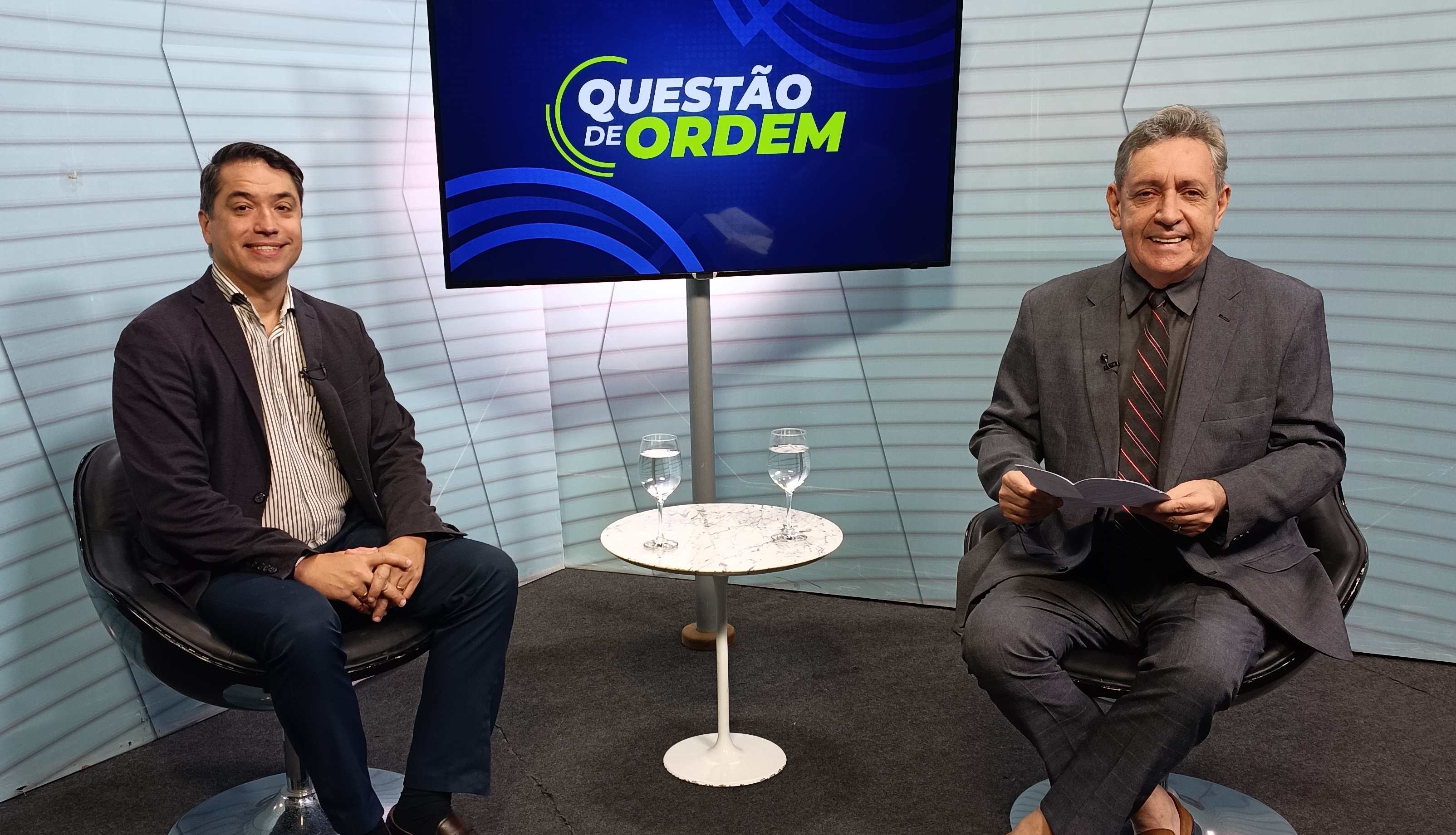 Médico psiquiatra Naírton Cruz e o jornalista Renato Abreu.