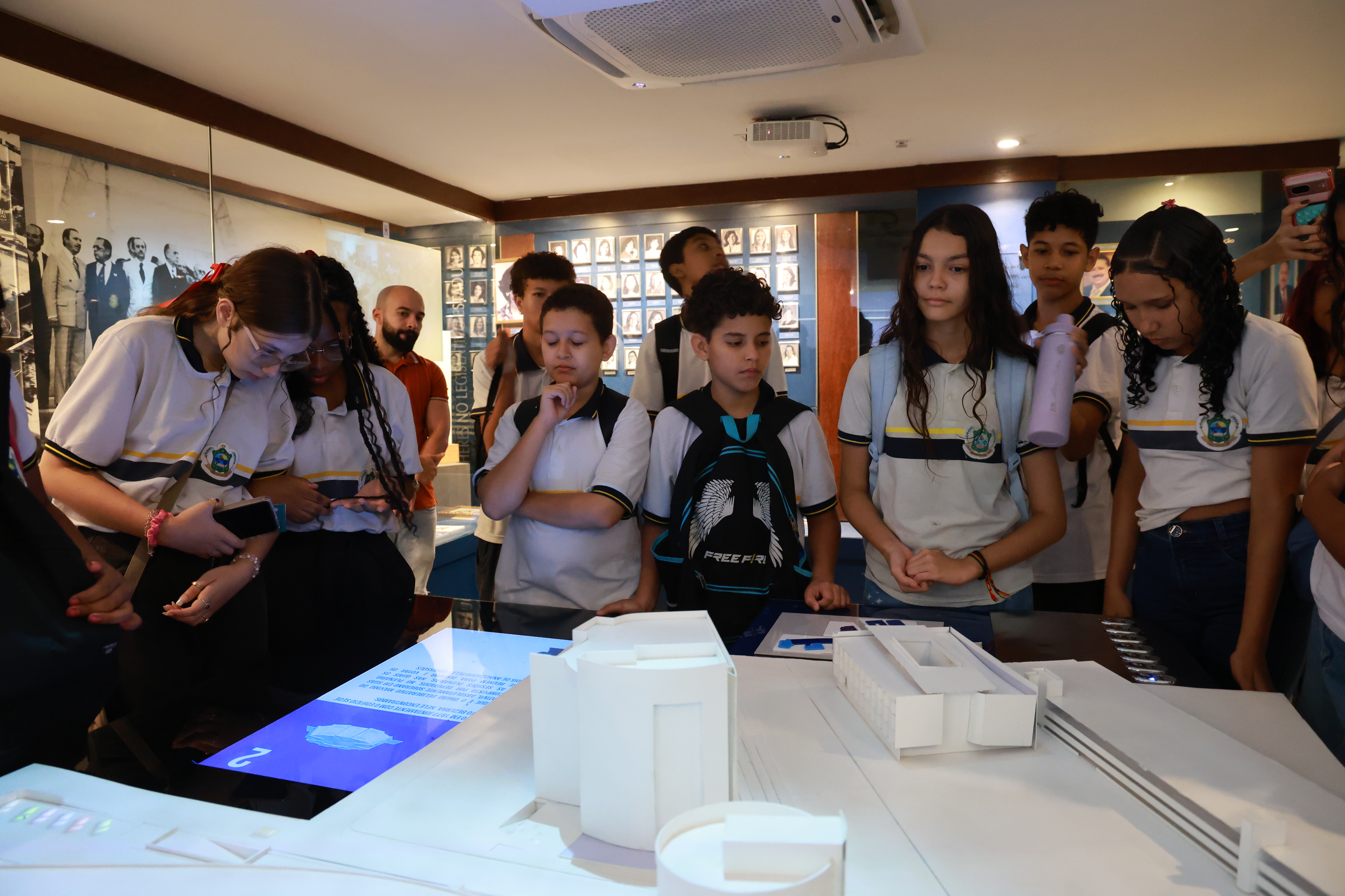 Estudantes de Fortaleza e RMF visitam Alece nesta semana