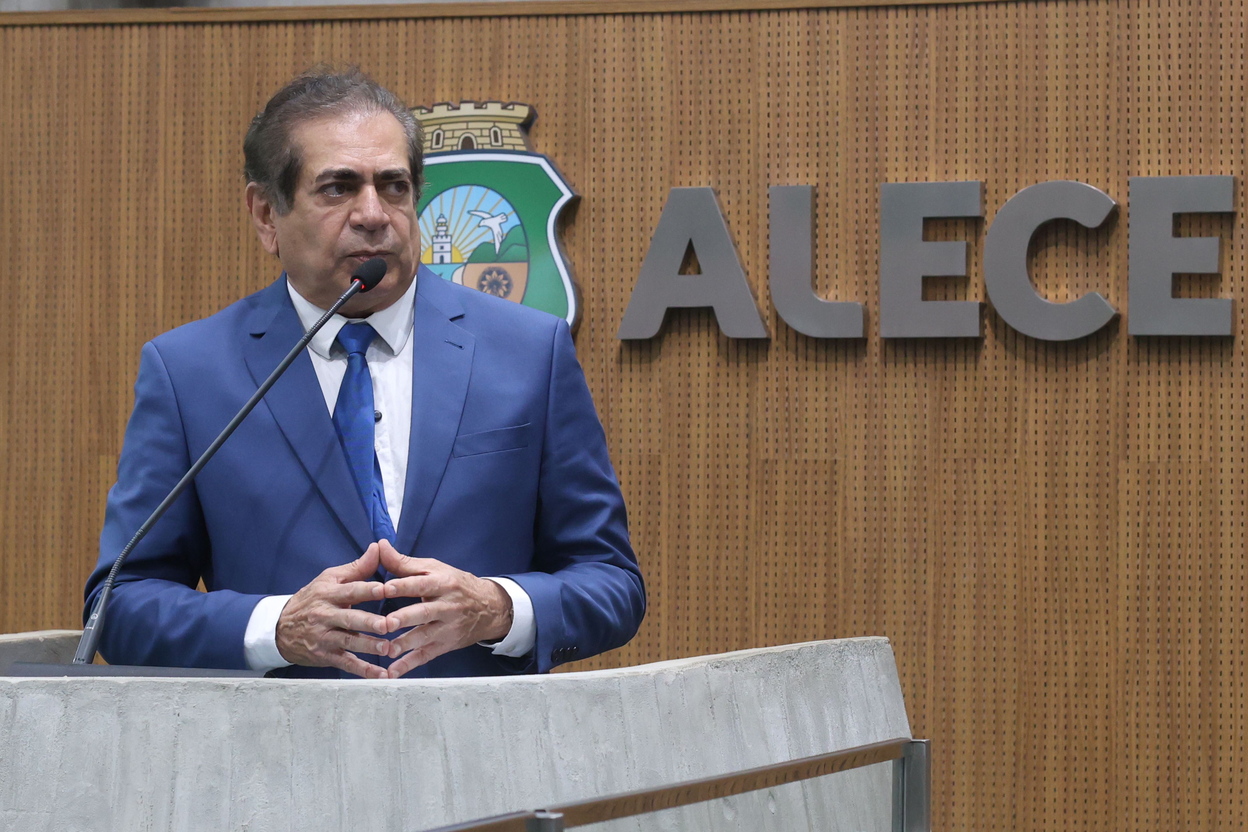Zezinho Albuquerque celebra votação e recondução para seu 10º mandato na Alece