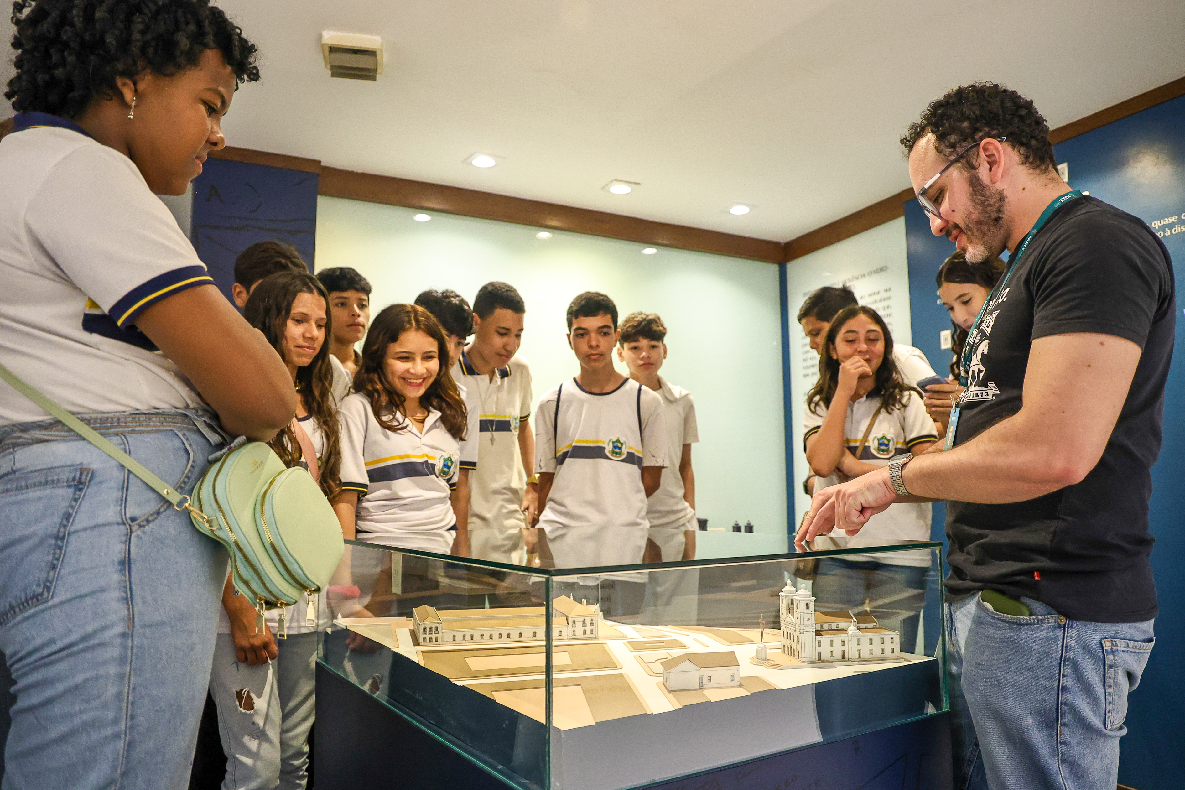 Estudantes de três municípios visitam a Assembleia Legislativa nesta semana