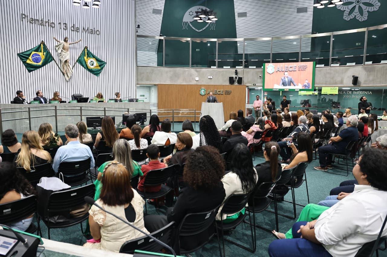 Sessão solene em comemoração ao Dia Nacional dos Cerimonialistas