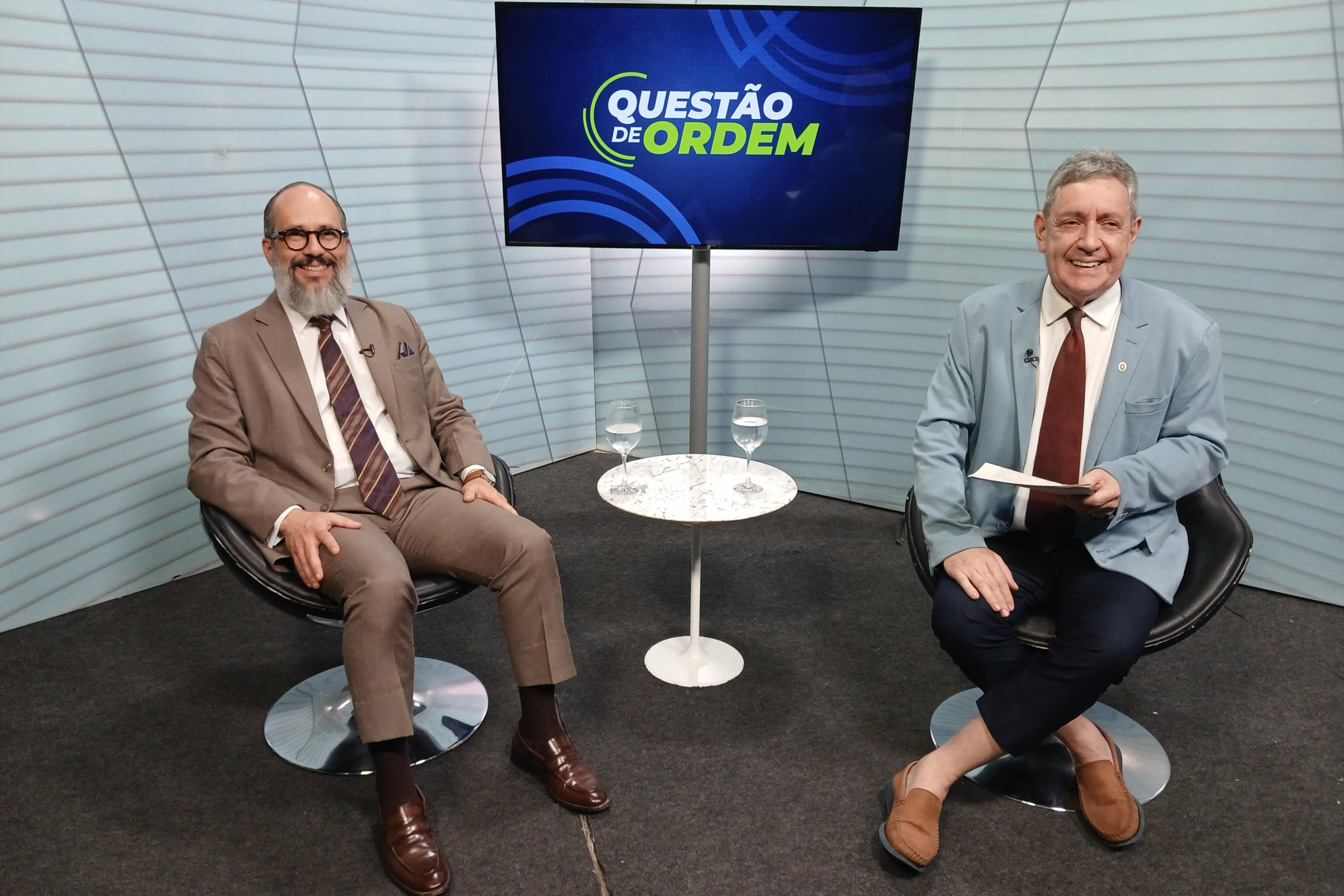 Questão de Ordem destaca as eleições do Brasil e no mundo nesta terça-feira