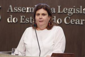 Dep. Fernanda Pessoa (PR)